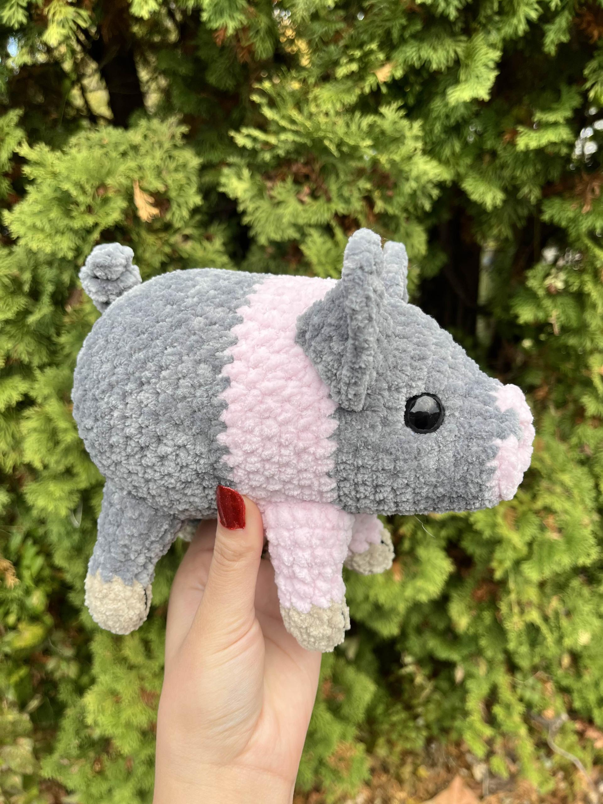 Crochet Standing Pigs Plush: Handmade Stuffed Farm Animal Amigurumi (MADE TO ORDER) thumbnail 9