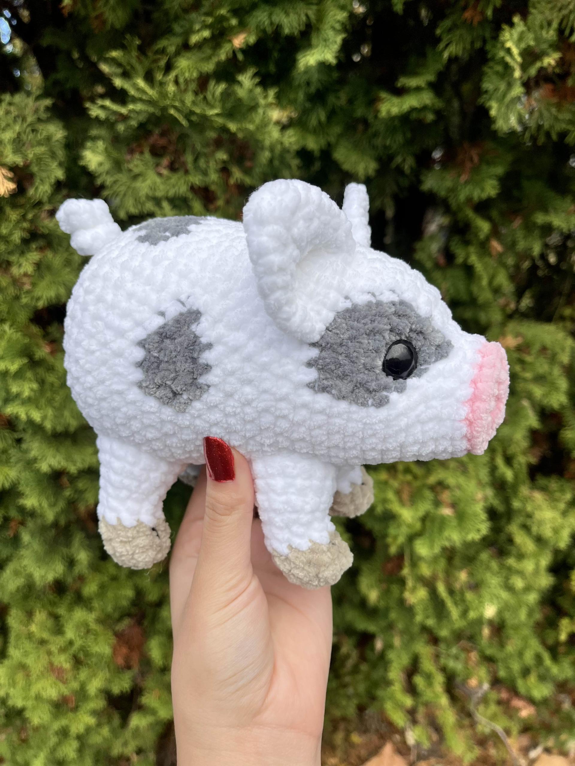 Crochet Standing Pigs Plush: Handmade Stuffed Farm Animal Amigurumi (MADE TO ORDER) thumbnail 7