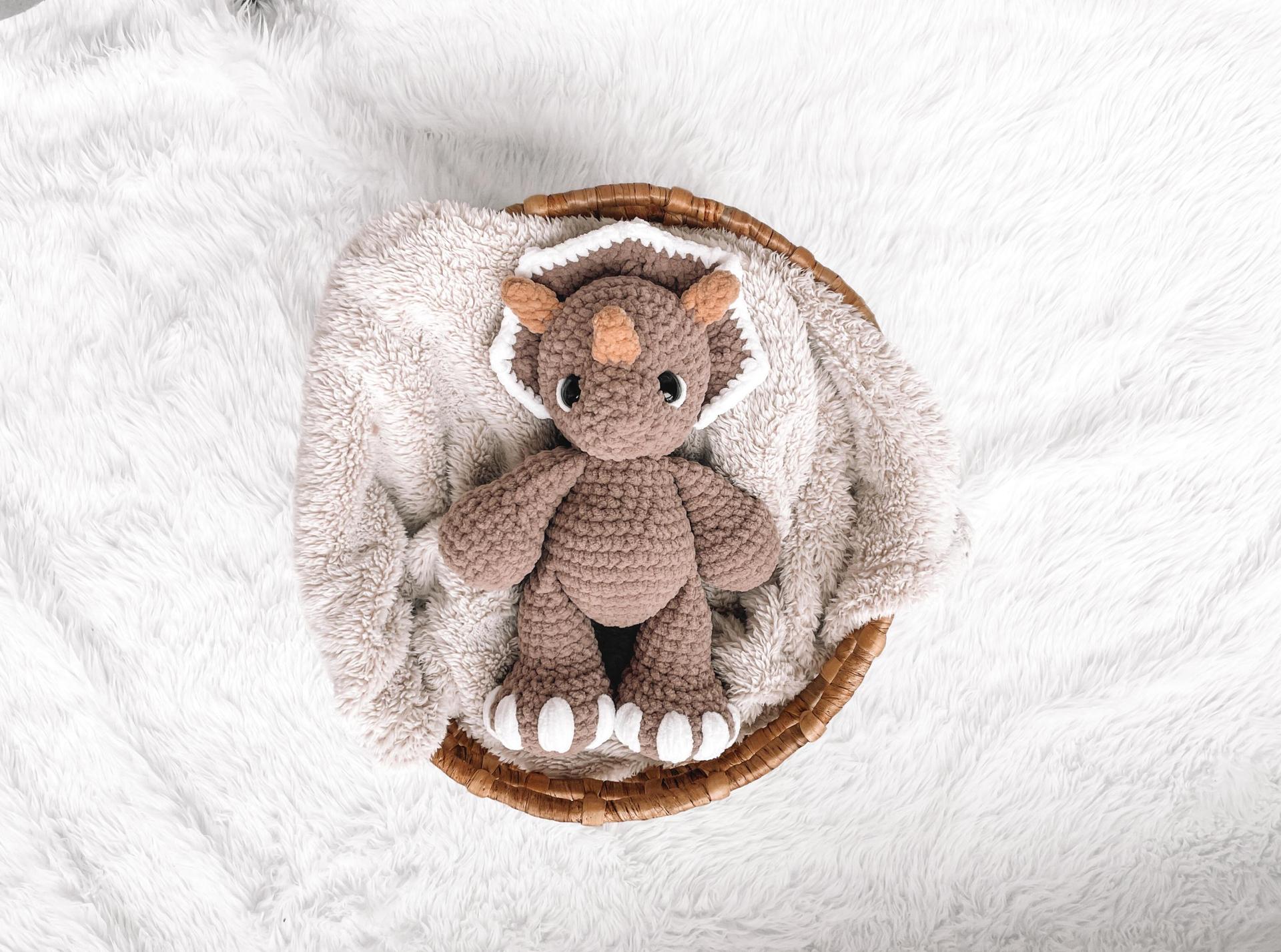 LOW SEW Dino Crochet Pattern Triceratops Amigurumi Pattern DIY Crochet Tutorial Dinosaur Crochet Animal Patterns Amigurumi Plush Dinosaur thumbnail 7