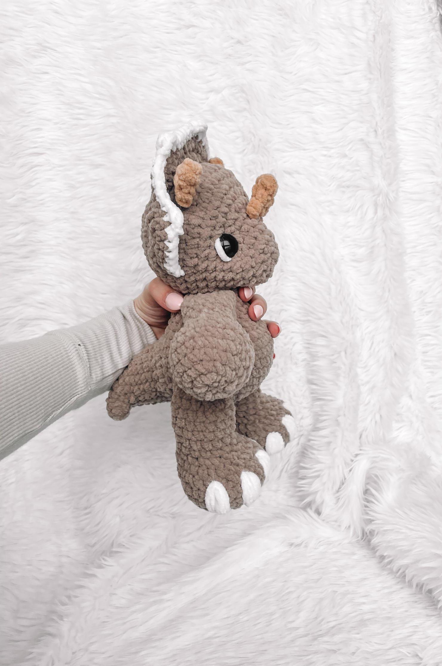 LOW SEW Dino Crochet Pattern Triceratops Amigurumi Pattern DIY Crochet Tutorial Dinosaur Crochet Animal Patterns Amigurumi Plush Dinosaur thumbnail 3