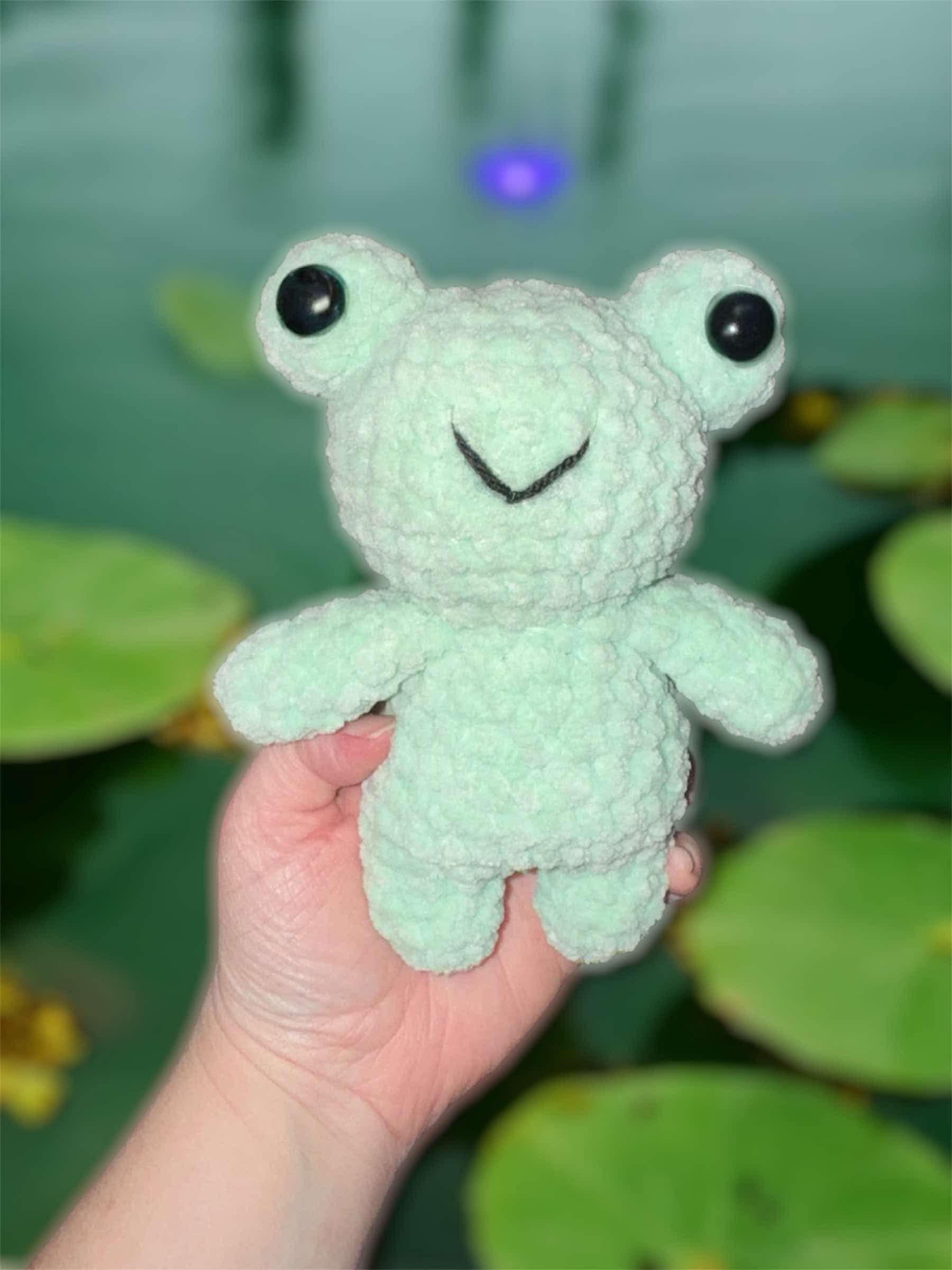 Itty belly frog- frog crochet pattern, crochet pattern, frog amigurumi, low sew thumbnail 7