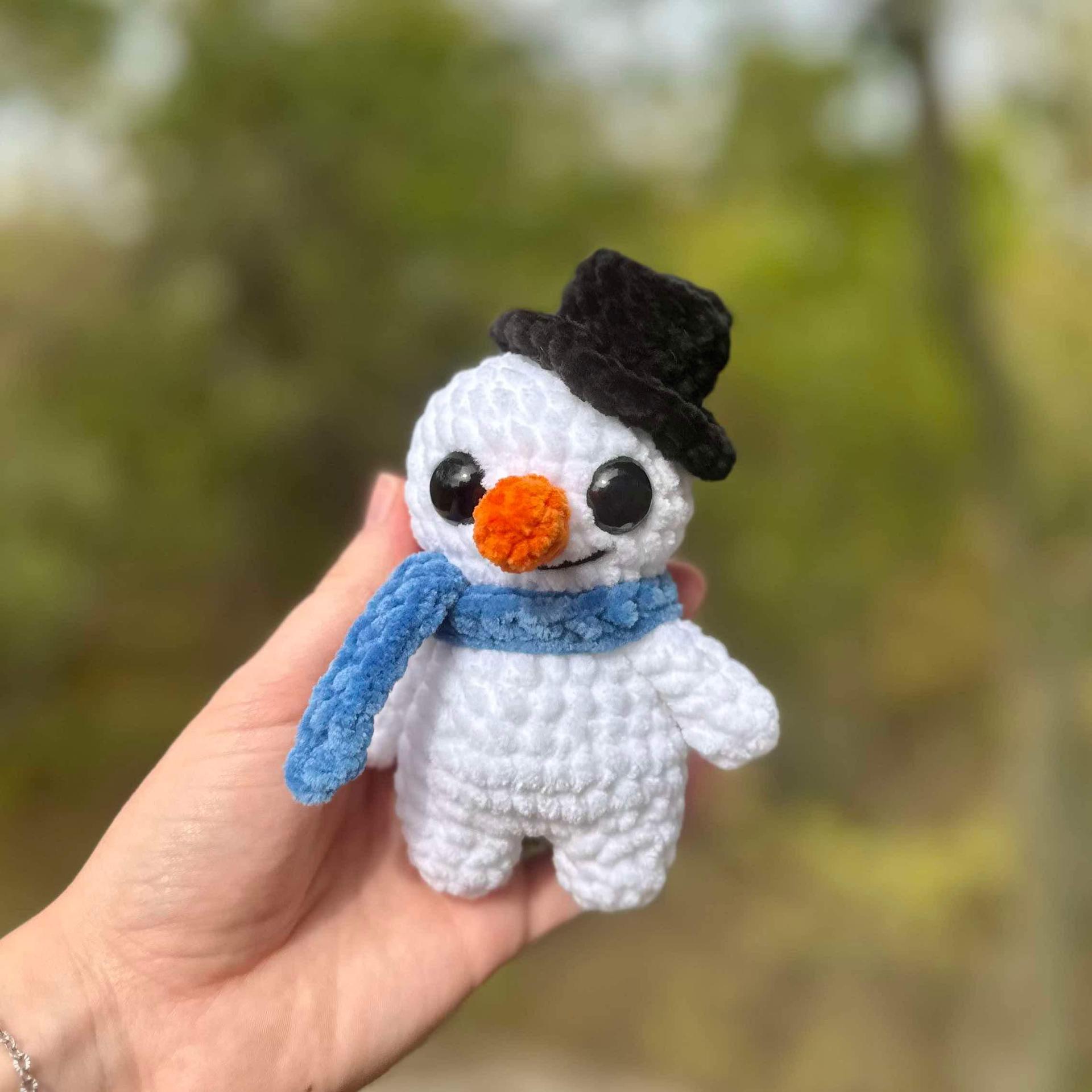 Crochet snowman pattern- low sew crochet pattern, Christmas pattern, amigurumi pattern, crochet pattern thumbnail 3