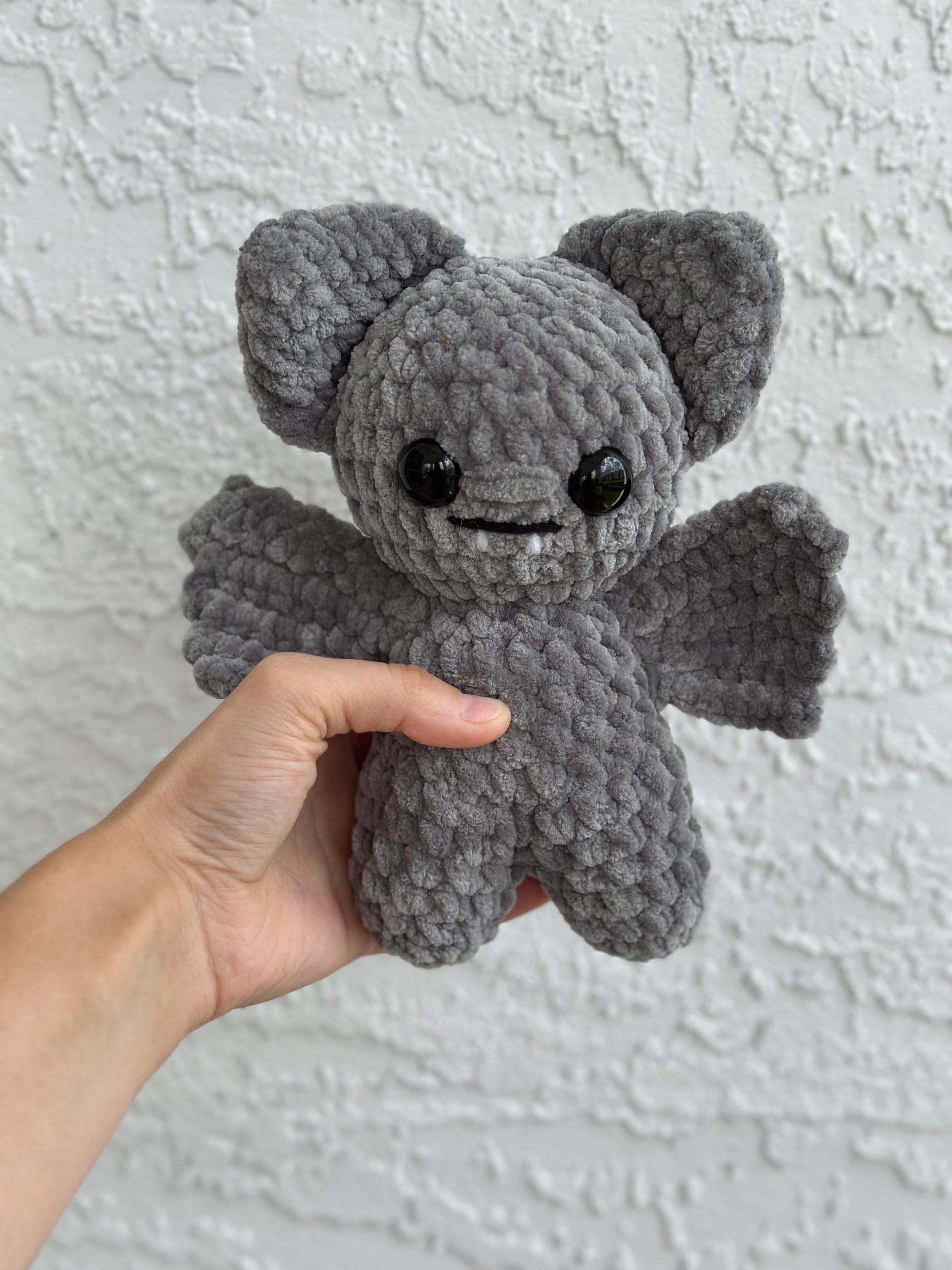 Baby bat- crochet pattern, bat amigurumi, amigurumi pattern, Halloween crochet pattern, bat thumbnail 2