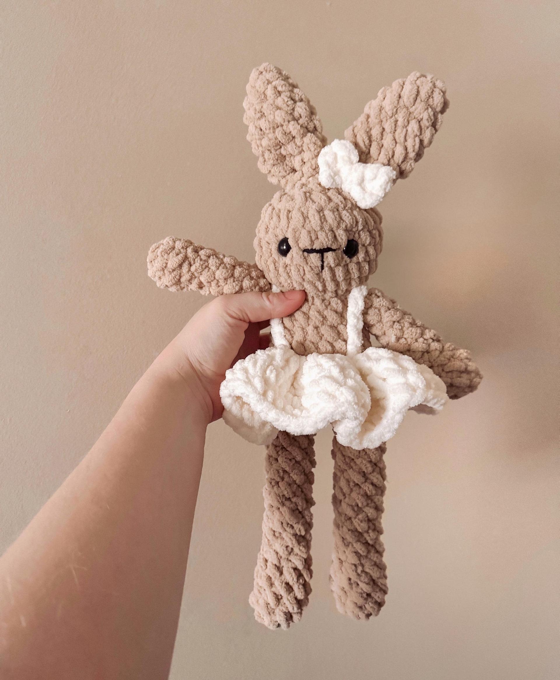 classic bunny | crochet bunny pattern, amigurumi bunny pattern, removable clothes crochet, crochet pattern, amigurumi pattern, low sew