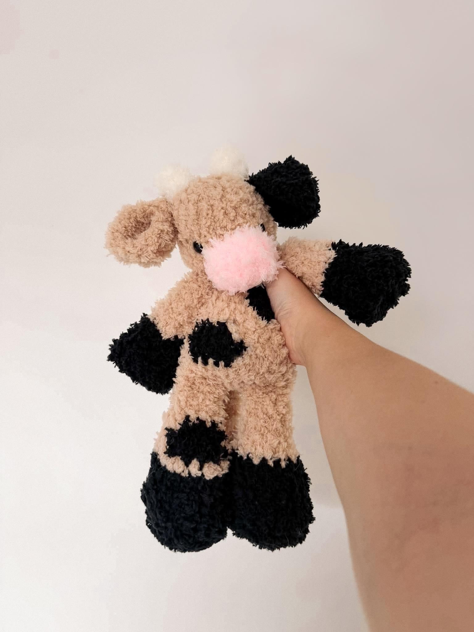 Riley the Ragdoll Cow thumbnail 3