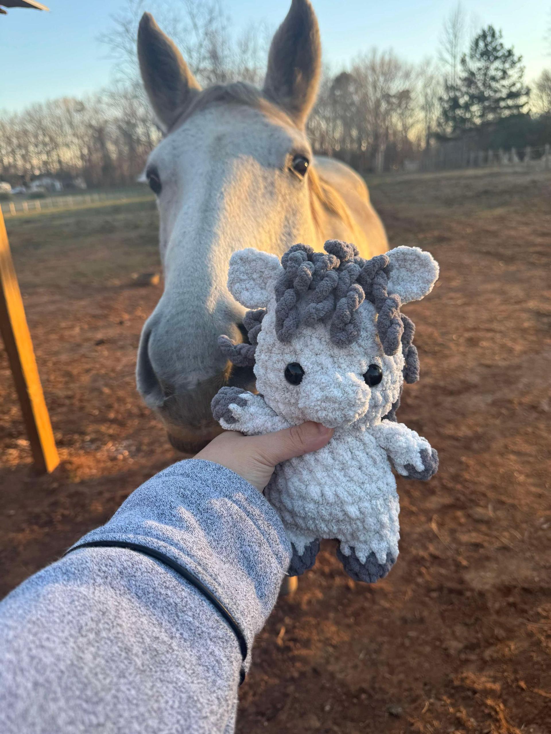 Itty belly unicorn & horse- horse crochet pattern, unicorn crochet pattern, unicorn amigurumi, horse amigurumi, crochet thumbnail 4