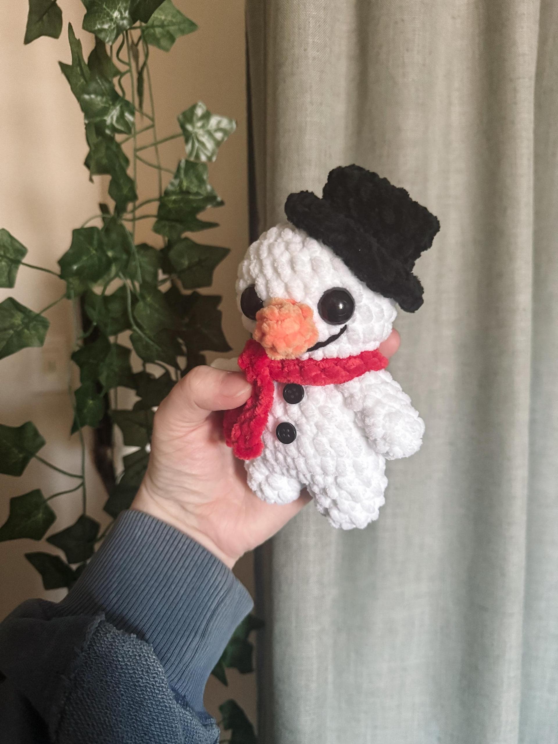 Crochet snowman pattern- low sew crochet pattern, Christmas pattern, amigurumi pattern, crochet pattern thumbnail 4