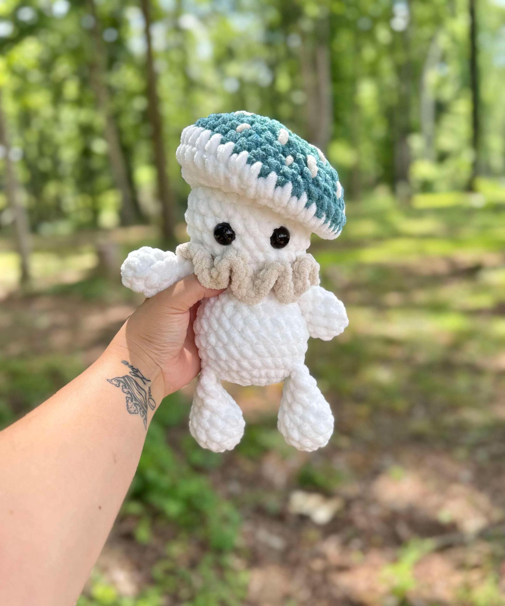 magnolia the mushroom | crochet mushroom pattern, low sew, crochet pattern, cottagecore, boho, crochet chunky yarn pattern, plush crochet thumbnail 3
