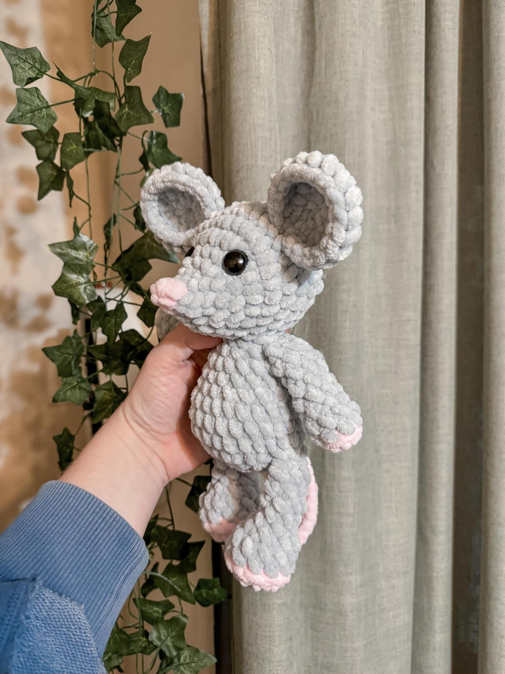 meadow the mouse- crochet mouse, mouse pattern, raccoon amigurumi, pattern, amigurumi, low sew crochet pattern