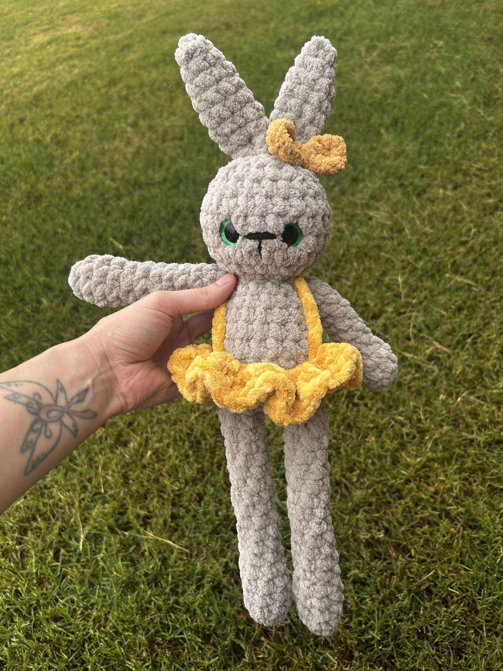 classic bunny | crochet bunny pattern, amigurumi bunny pattern, removable clothes crochet, crochet pattern, amigurumi pattern, low sew thumbnail 2