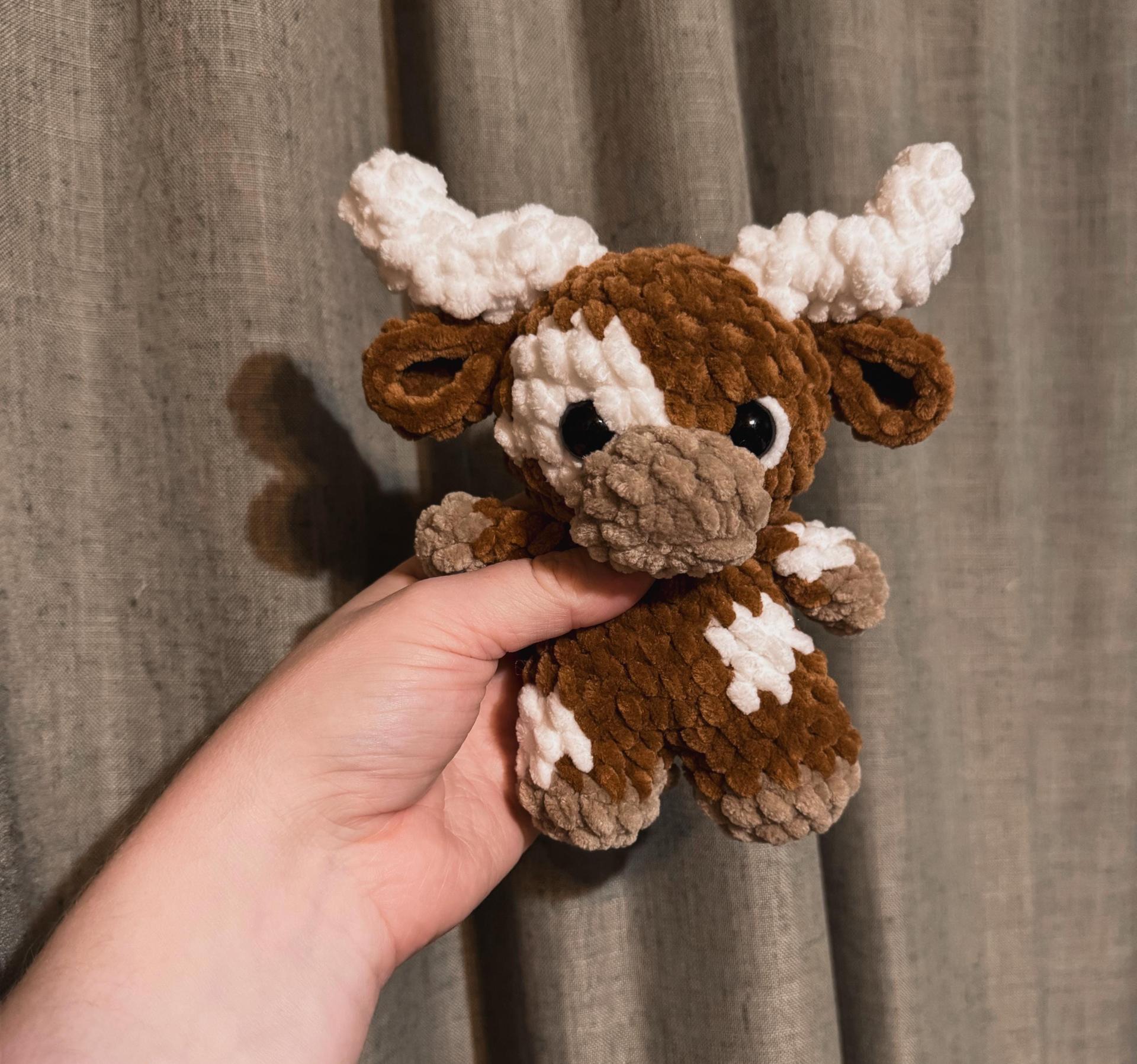 Baby cows TRIO pattern- baby longhorn, baby cow, baby highland, crochet cow pattern, amigurumi, highland, longhorn, cow thumbnail 2