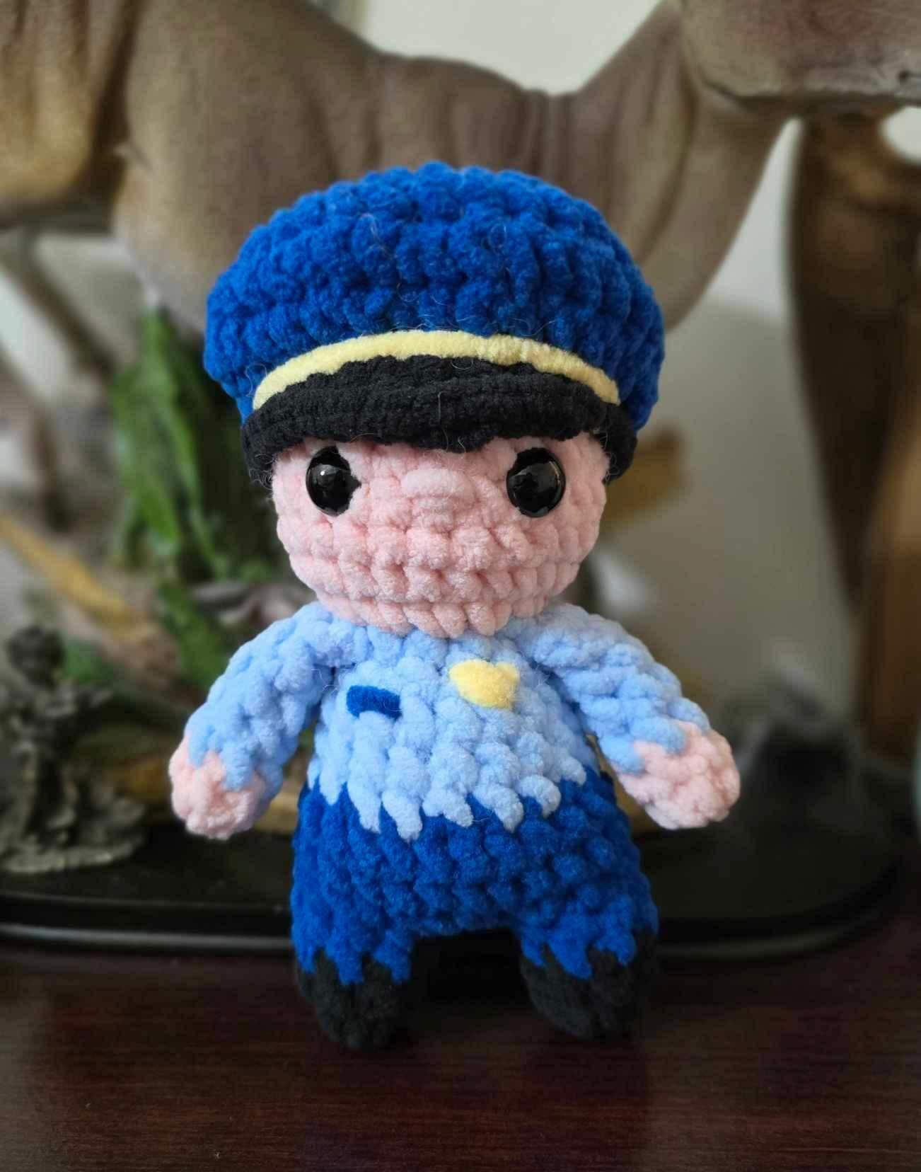 Crochet people, amigurumi policeman, crochet pattern, crochet police, crochet cop, thumbnail 2