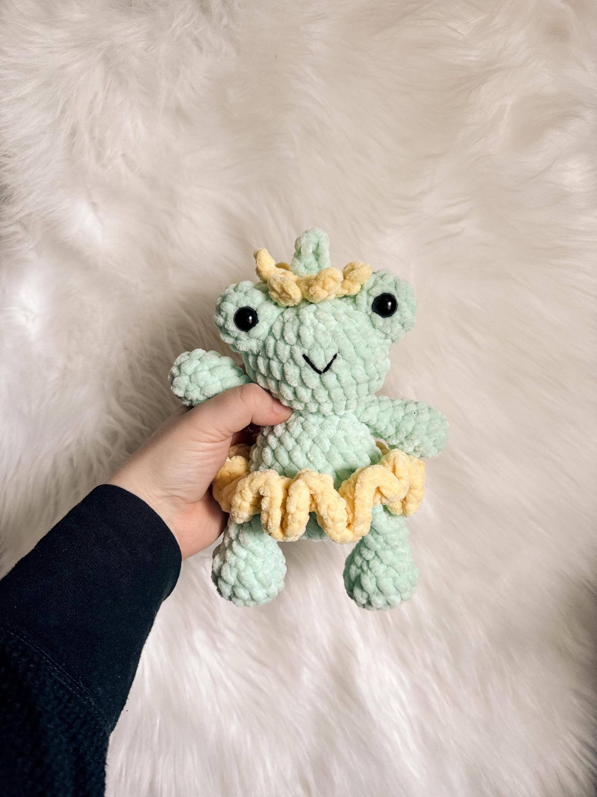 tad + lily the frog | 2-in-1, amigurumi frog pattern, low sew, crochet pattern, spring crochet, crochet chunky yarn pattern, madelinemaeco thumbnail 3