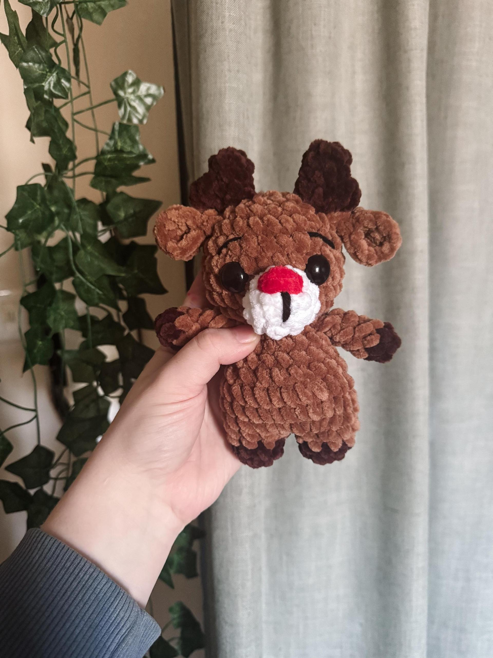 Crochet reindeer pattern- Christmas crochet pattern, amigurumi pattern, amigurumi reindeer, Rudolph crochet pattern thumbnail 2