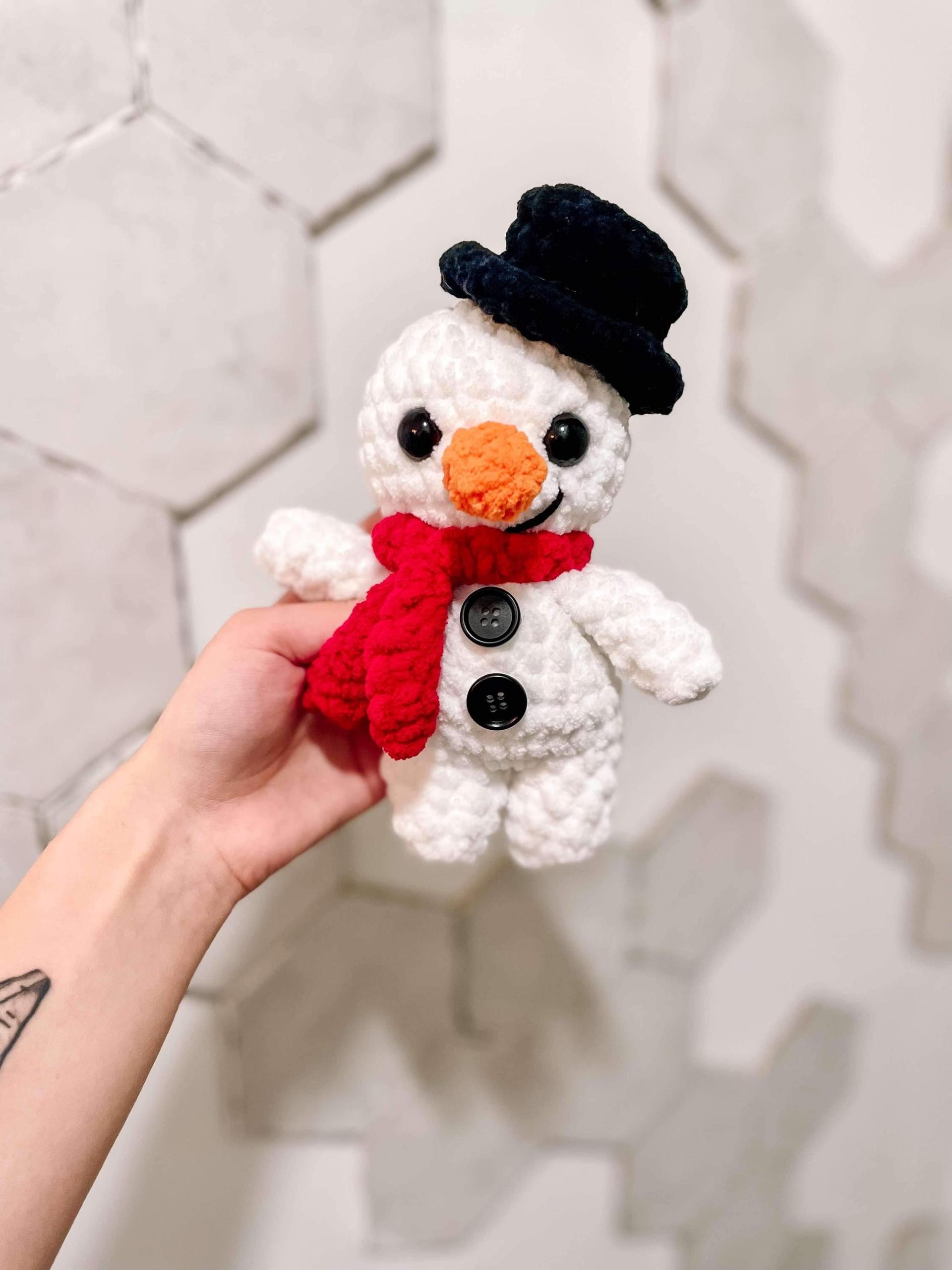 Crochet snowman pattern- low sew crochet pattern, Christmas pattern, amigurumi pattern, crochet pattern thumbnail 6