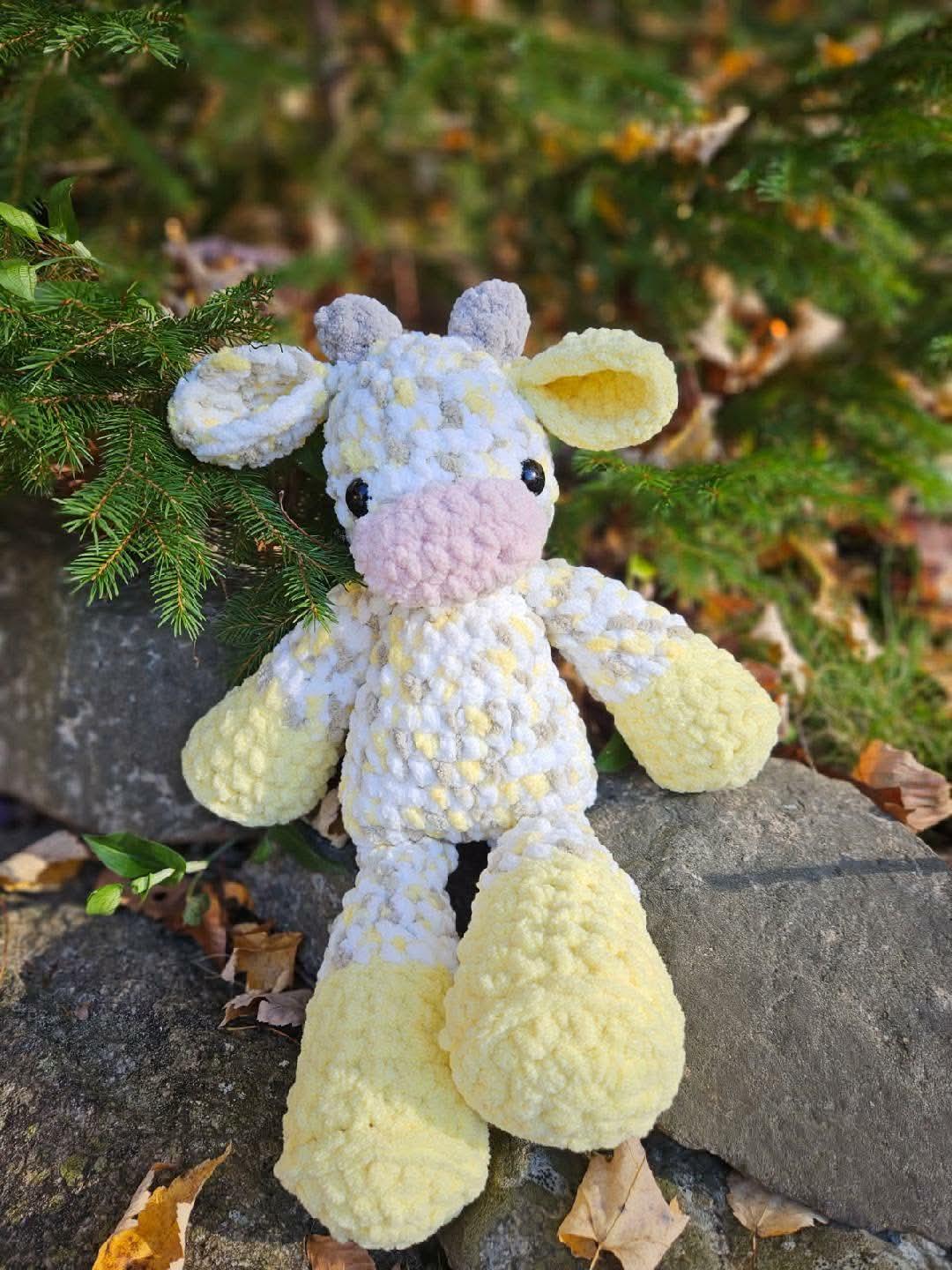 Riley the Ragdoll Cow thumbnail 10