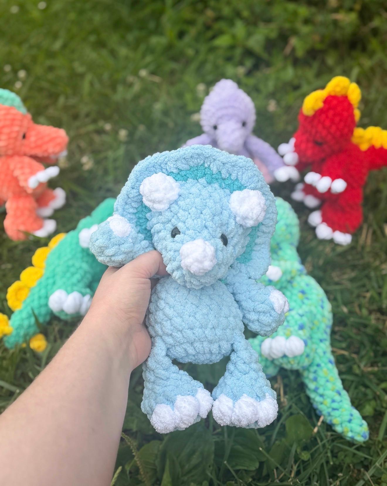 tilly the triceratops | amigurumi dinosaur, low sew, crochet pattern, dinosaur pattern