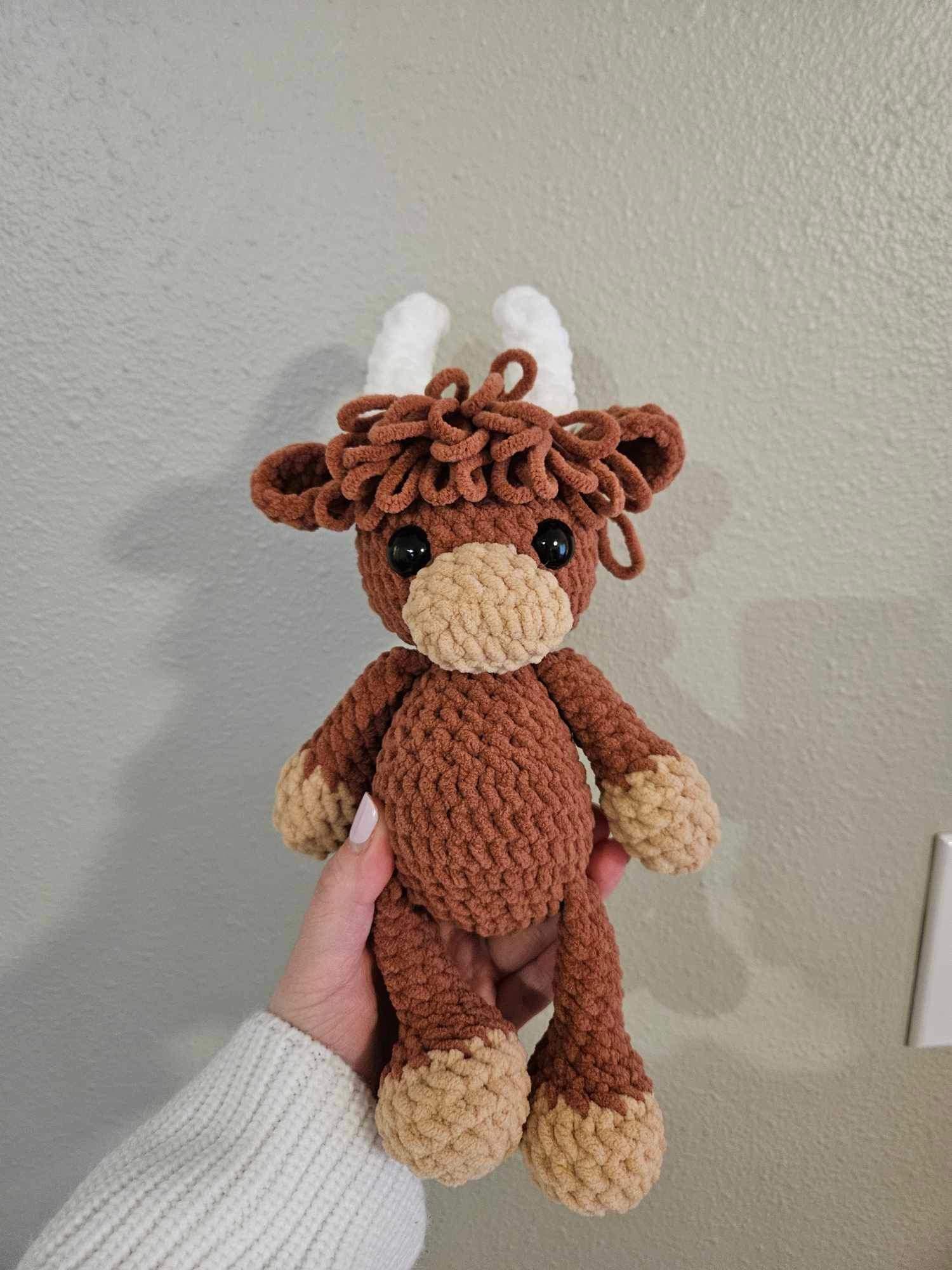 Harlow the Highland cow- cow crochet pattern thumbnail 2