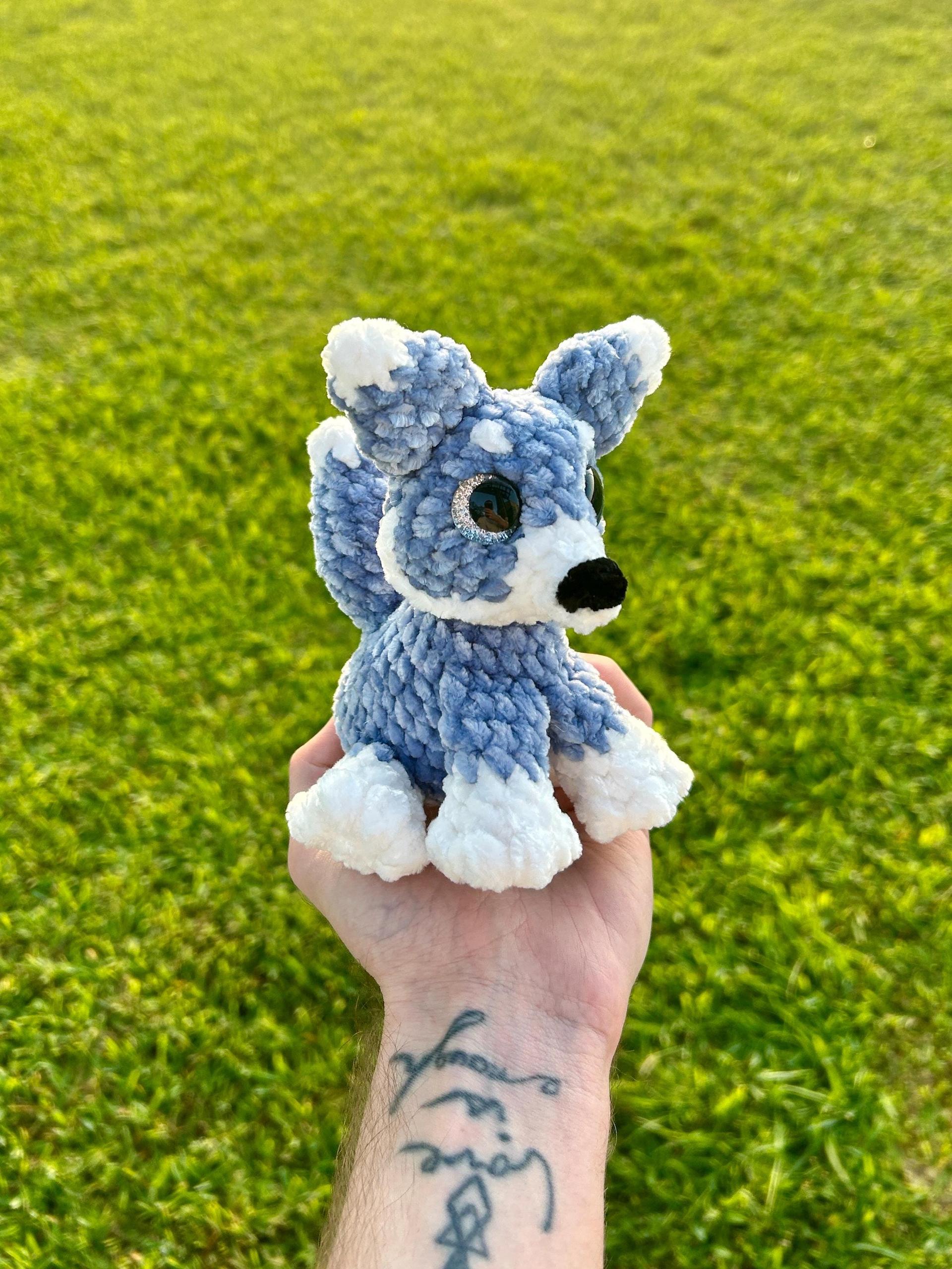 Frio the Wolf Sitting Medium Sew Crochet Amigurumi Pattern thumbnail 3