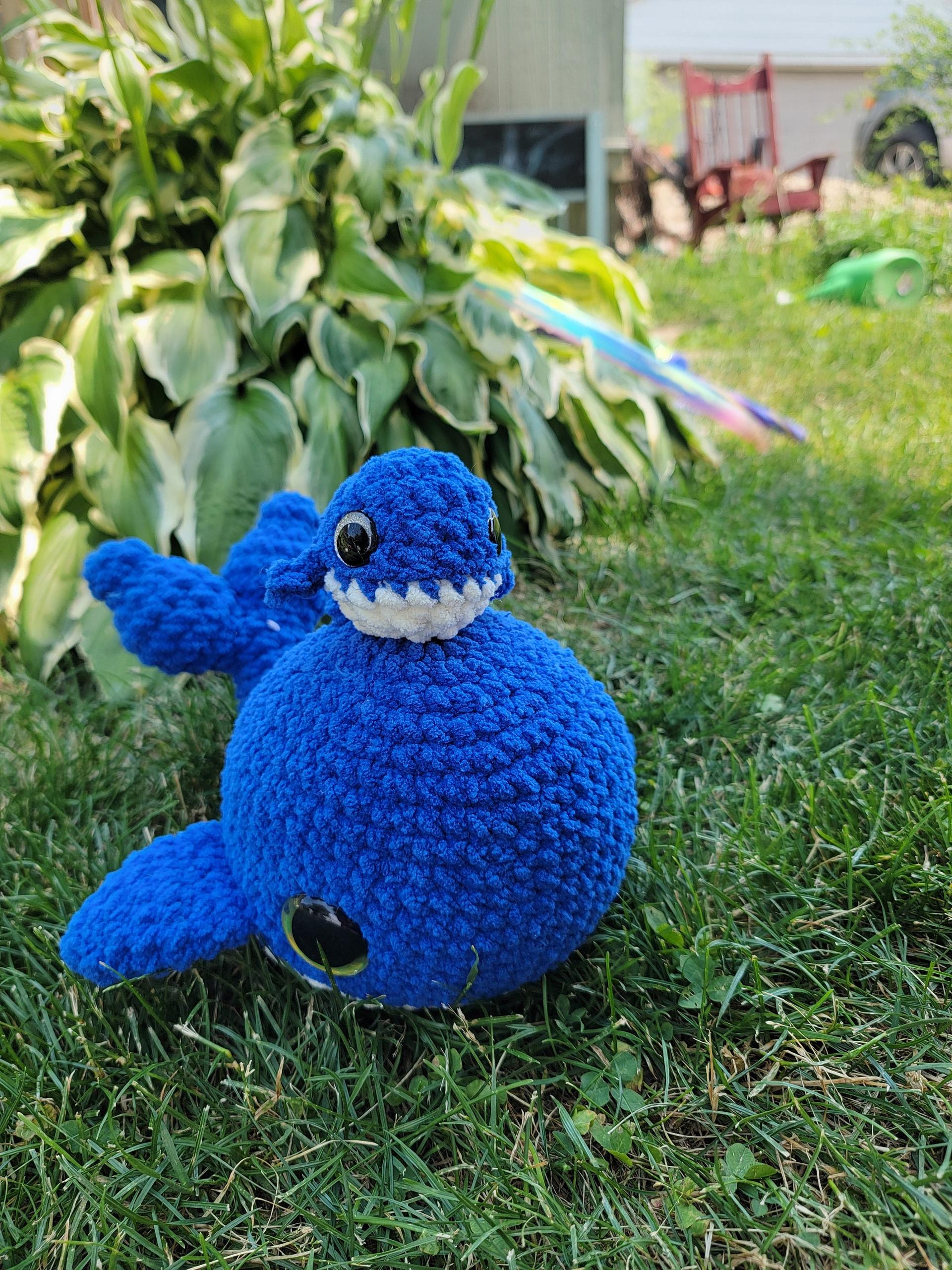 Crochet Mama Whale thumbnail 3