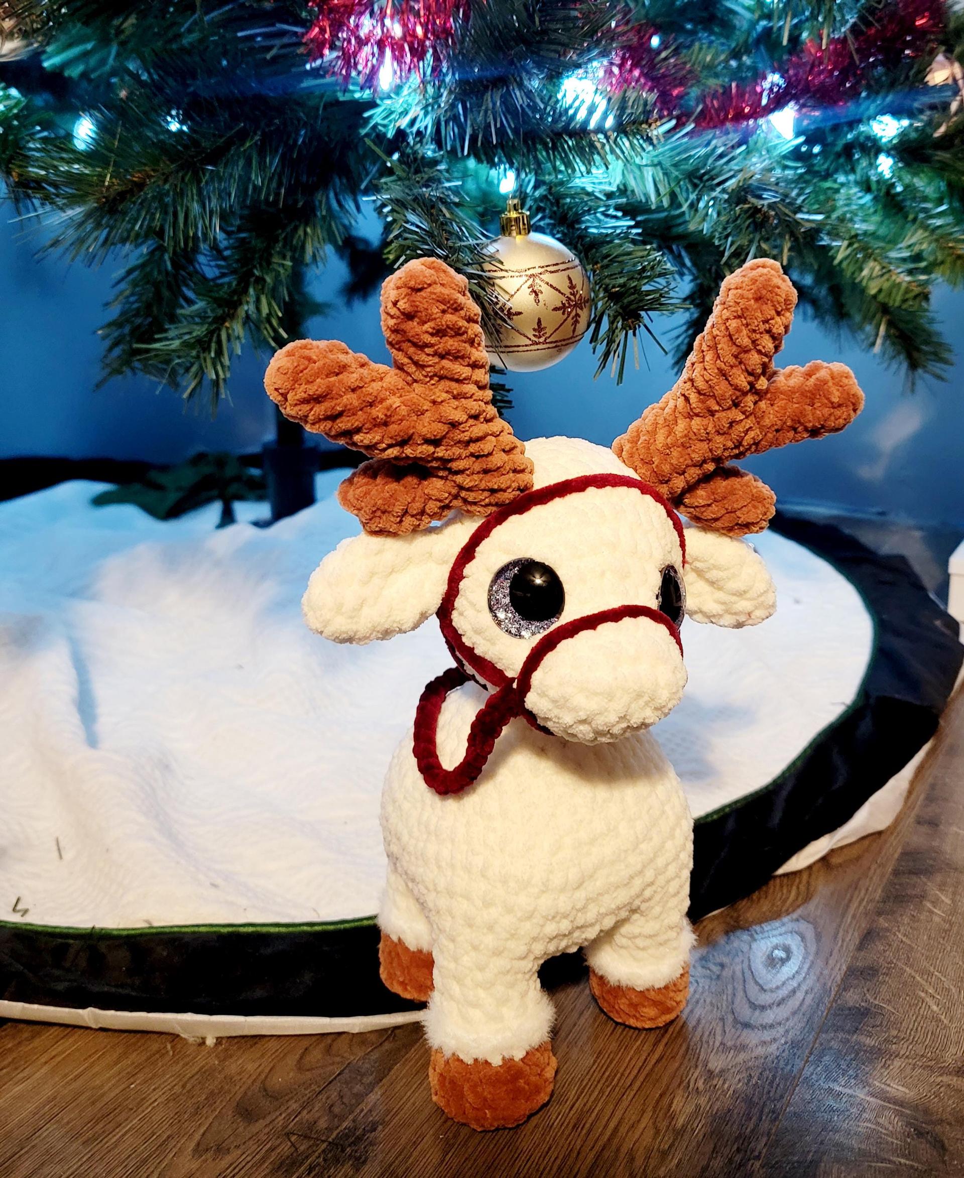 Bella the Crochet Reindeer thumbnail 3