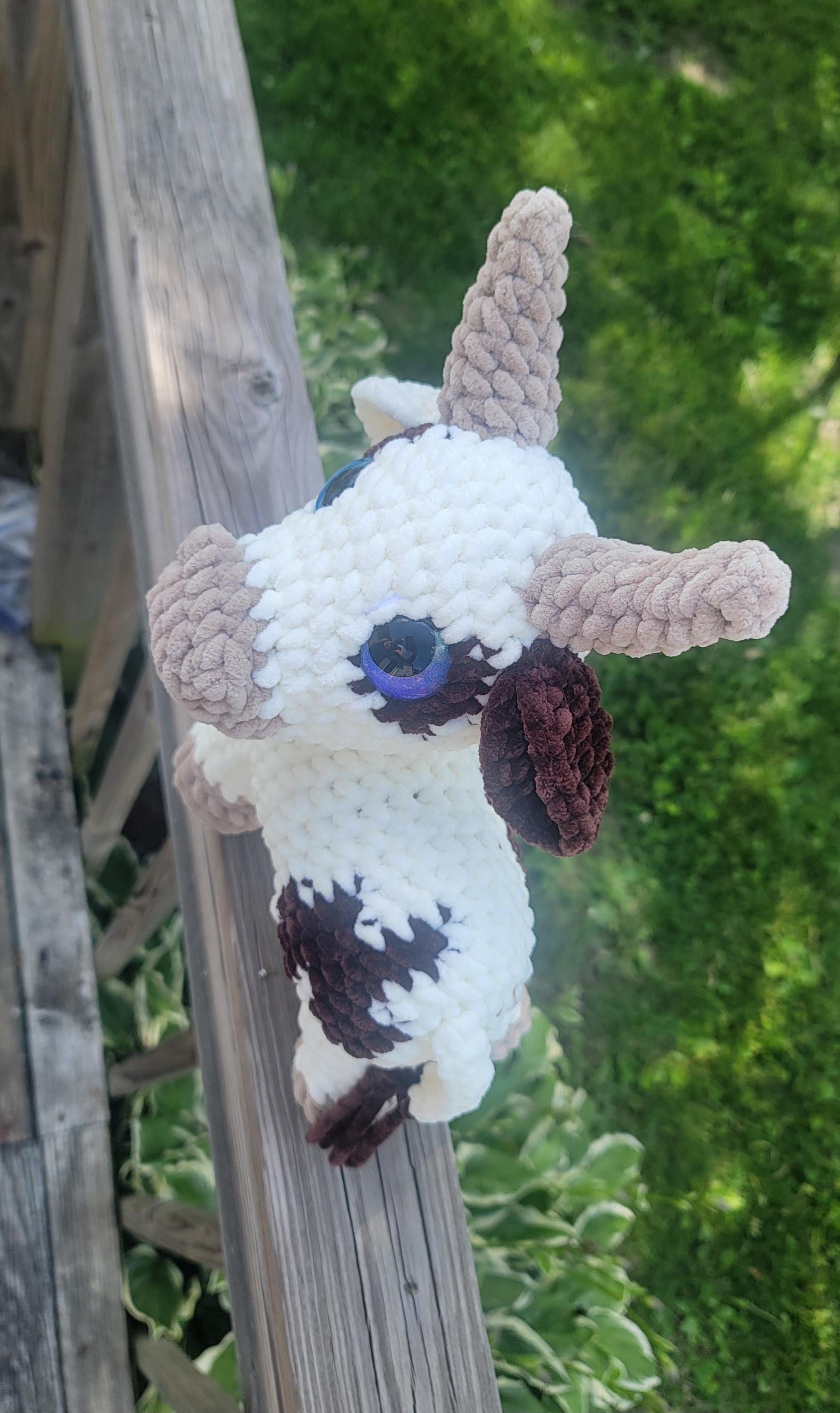 Handmade Crochet Cow Plushie – Custom Colors Available, Soft Yarn Toy thumbnail 2