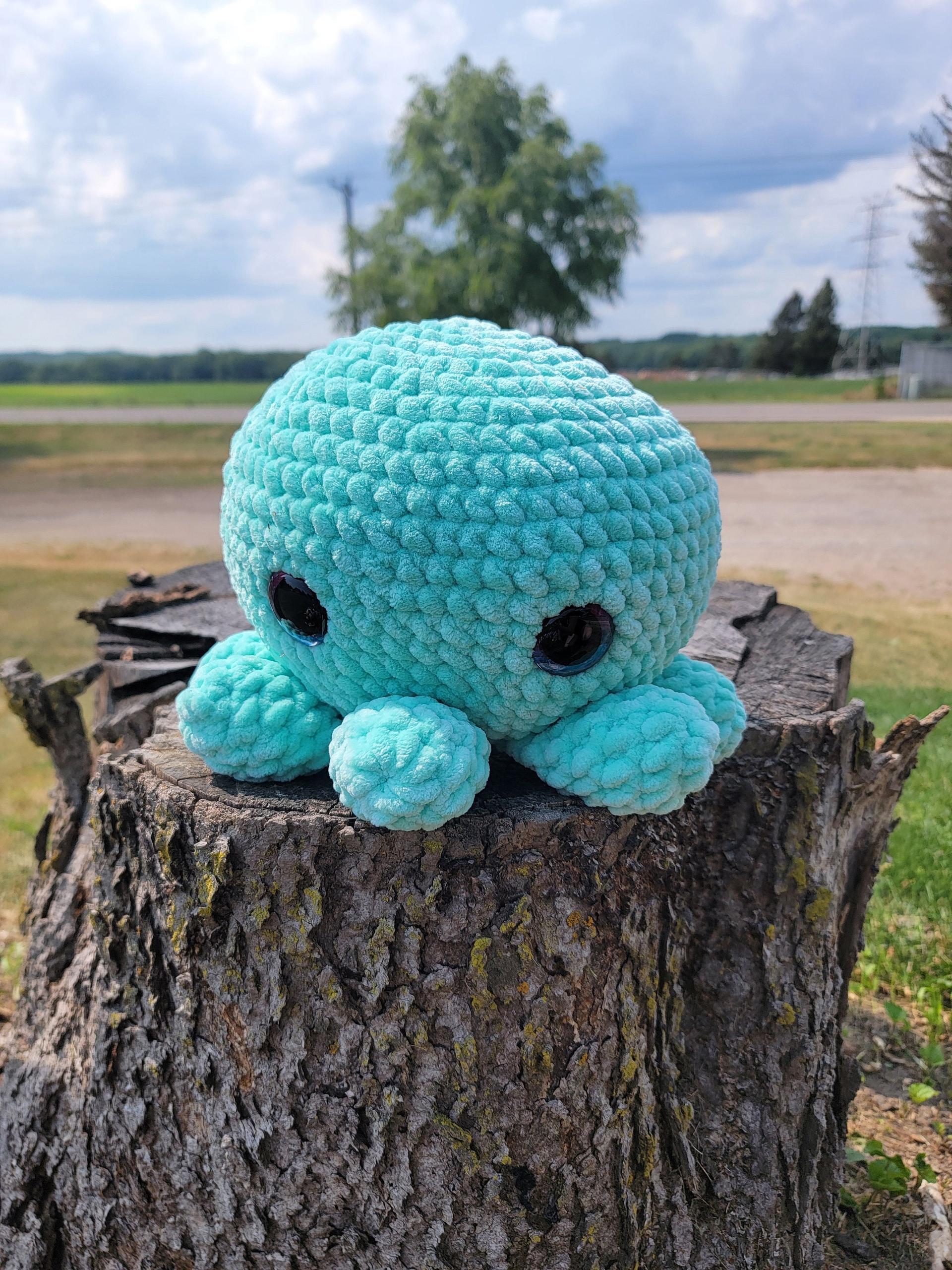 Crochet Mama Octopus thumbnail 3