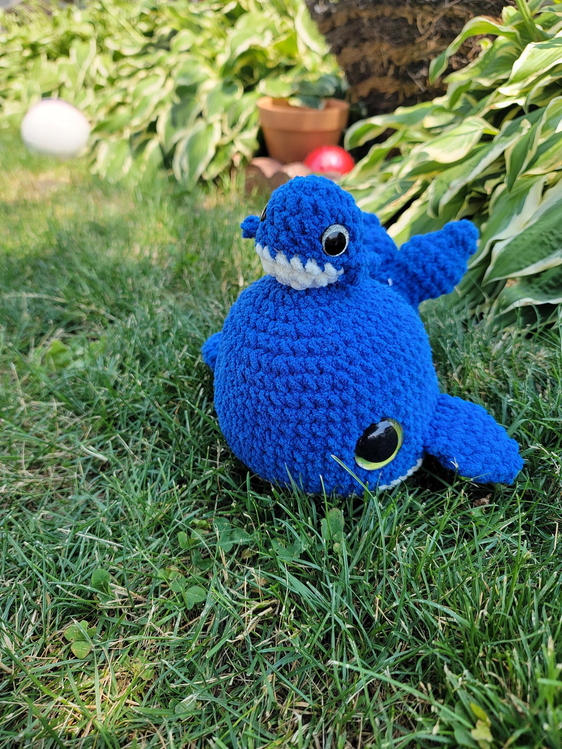 Crochet Mama Whale thumbnail 4