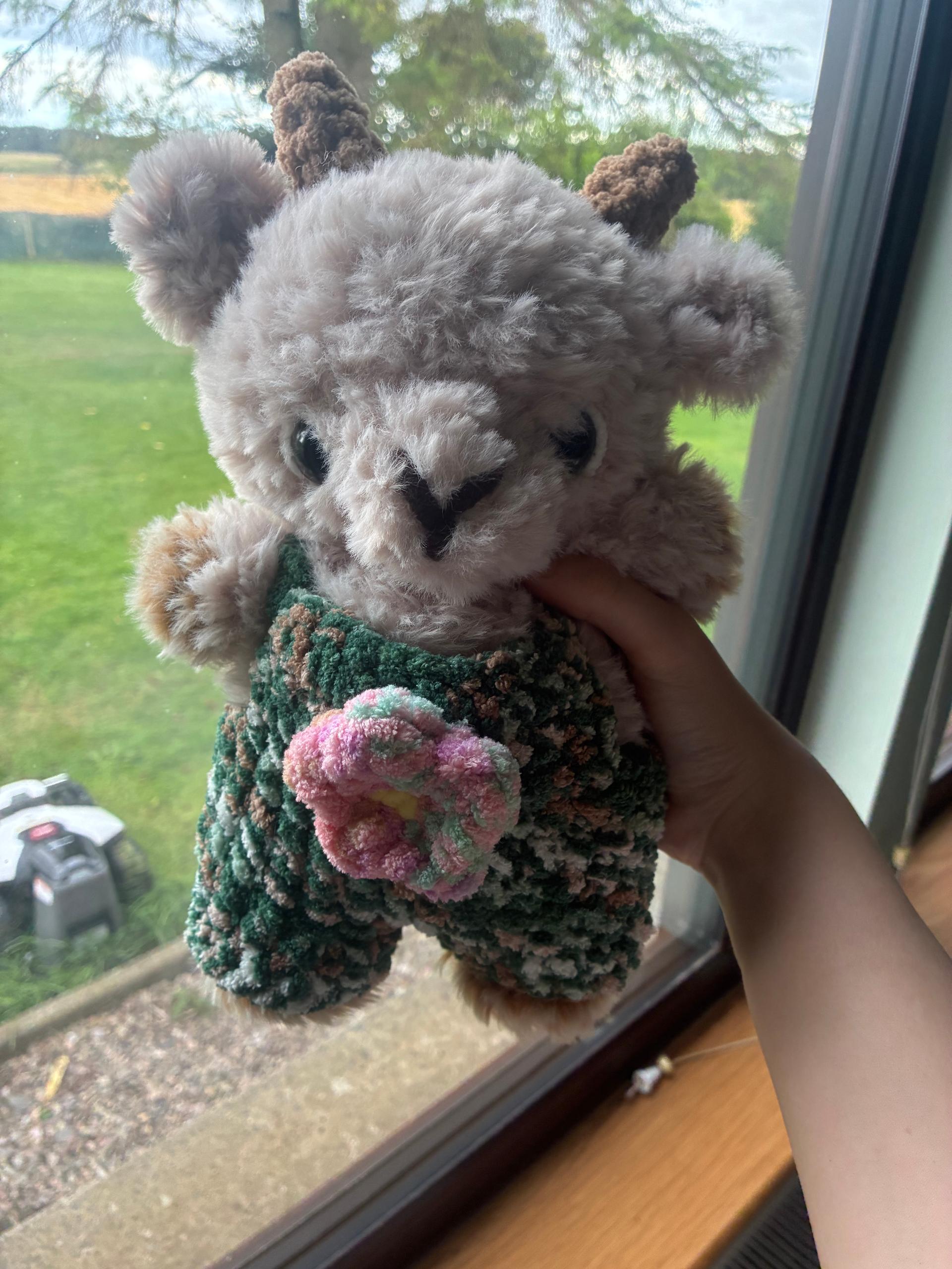 Livys_handmadecrochet work