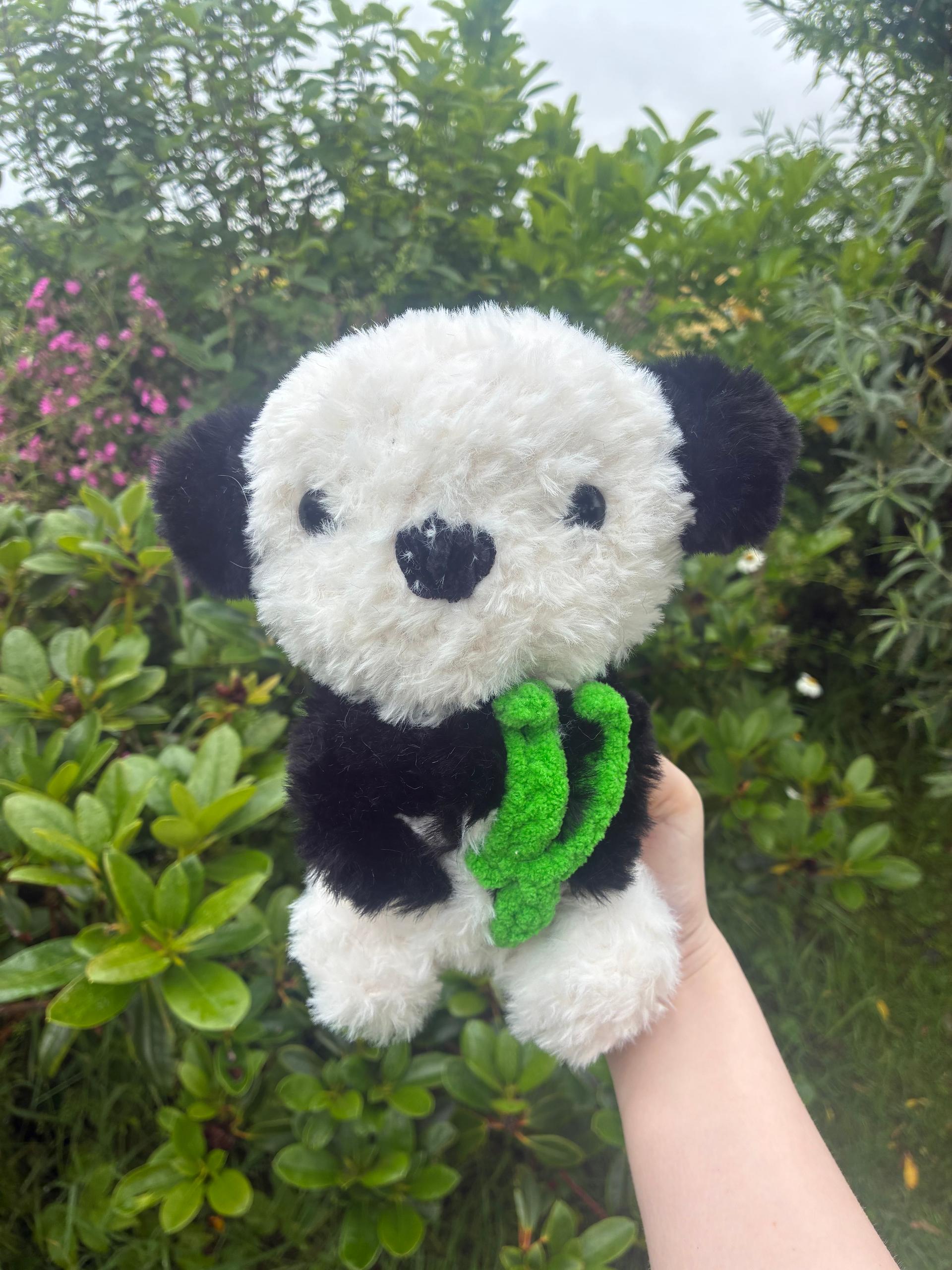Livys_handmadecrochet work