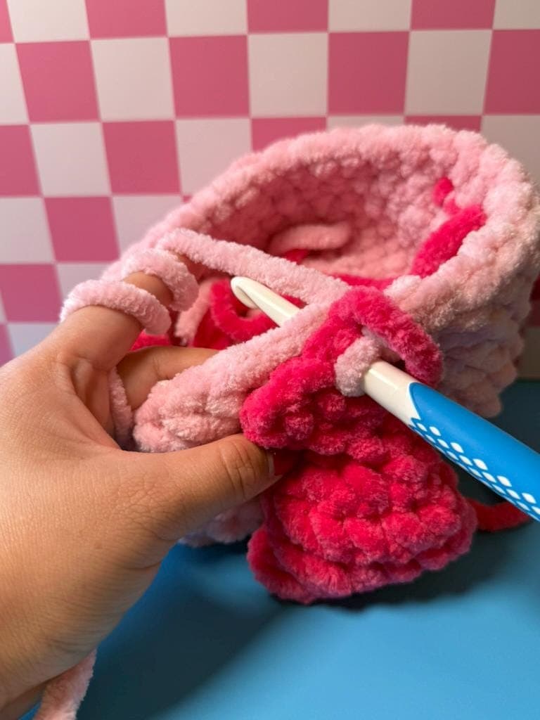 Stress Blob Fish | Crochet Pattern thumbnail 6