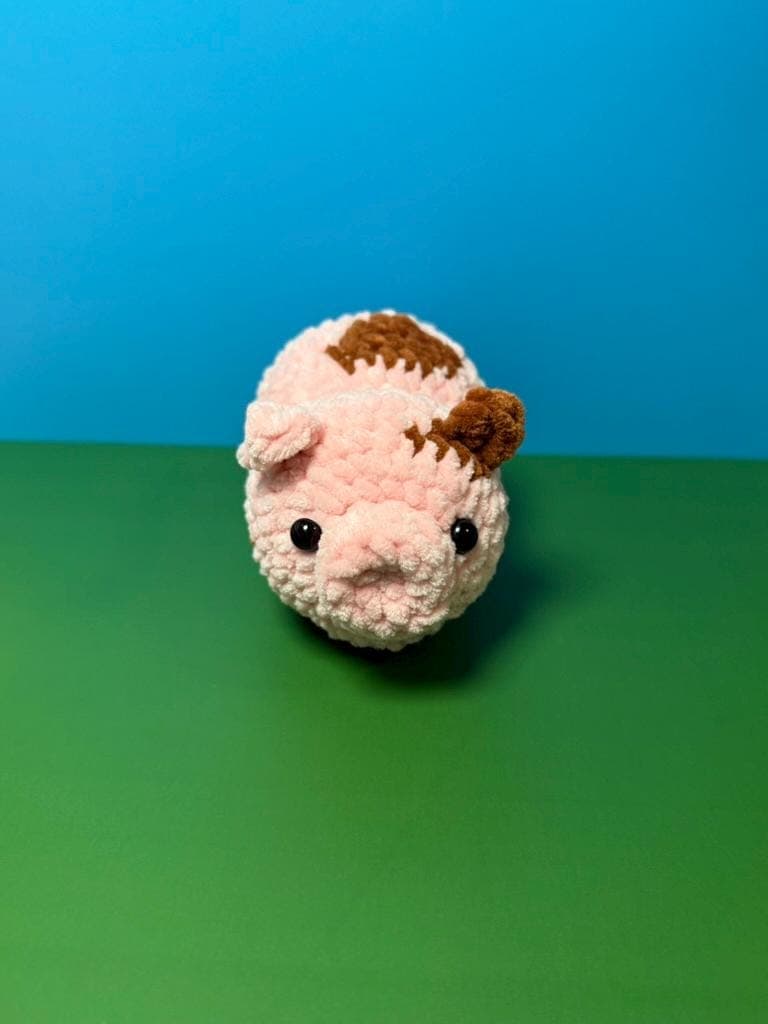 Pot Belly Pig No-Sew Crochet Pattern w/ Muddy Pig Mod | Beginner Friendly thumbnail 2