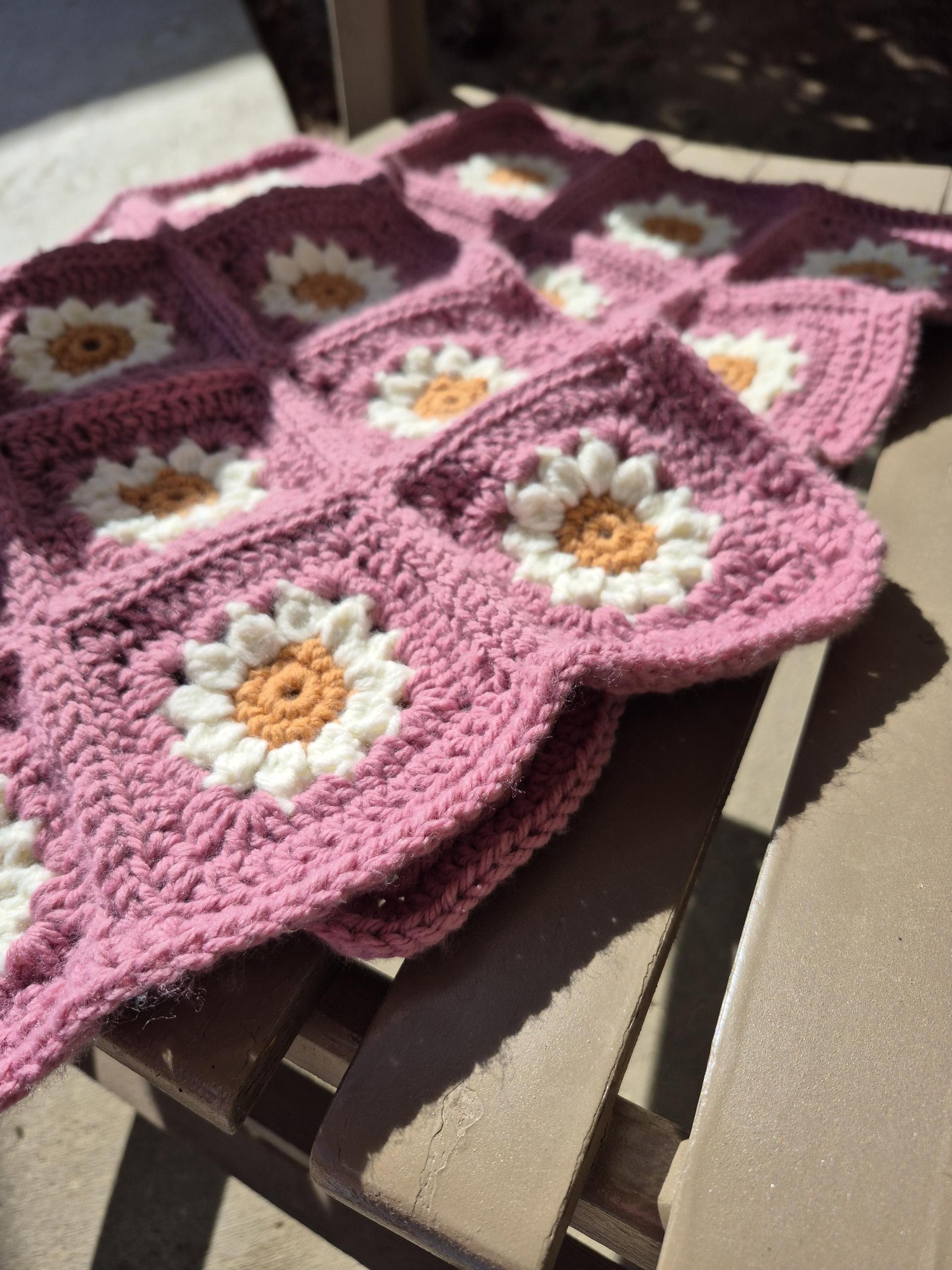 Crochet Daisy Granny Square Blanket and Beanie Set, Pink & Sage