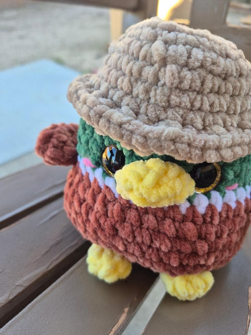crochet duck with interchangeable crochet hats thumbnail 4