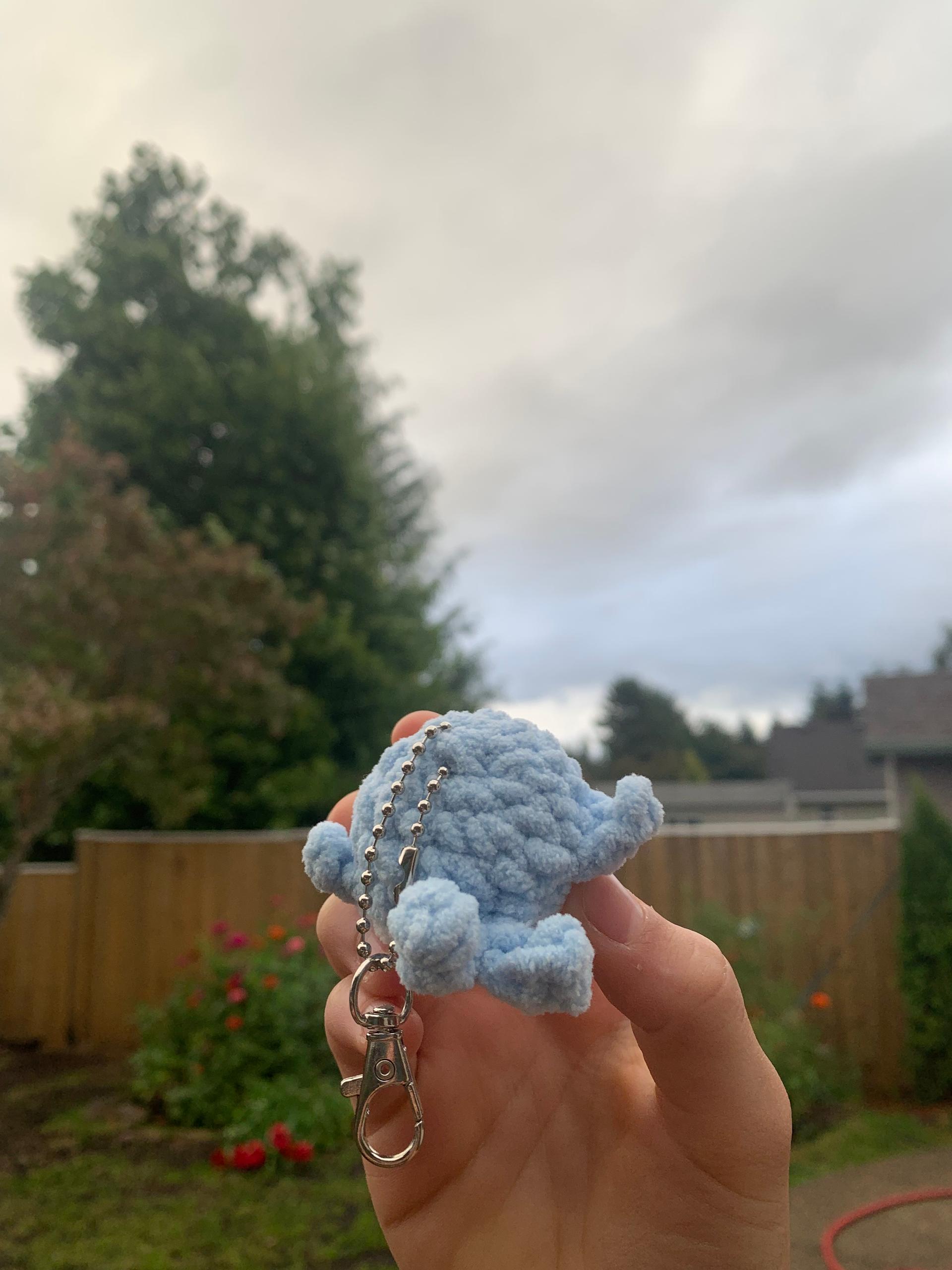 Mini whale keychain thumbnail 4