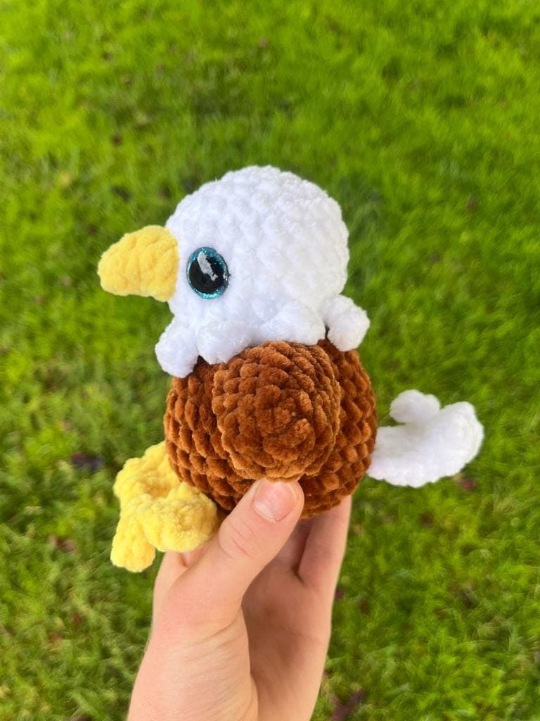 Crochet Bald Eagle Pattern with USA Hat: Beginner Friendly Amigurumi (PDF Pattern) thumbnail 4