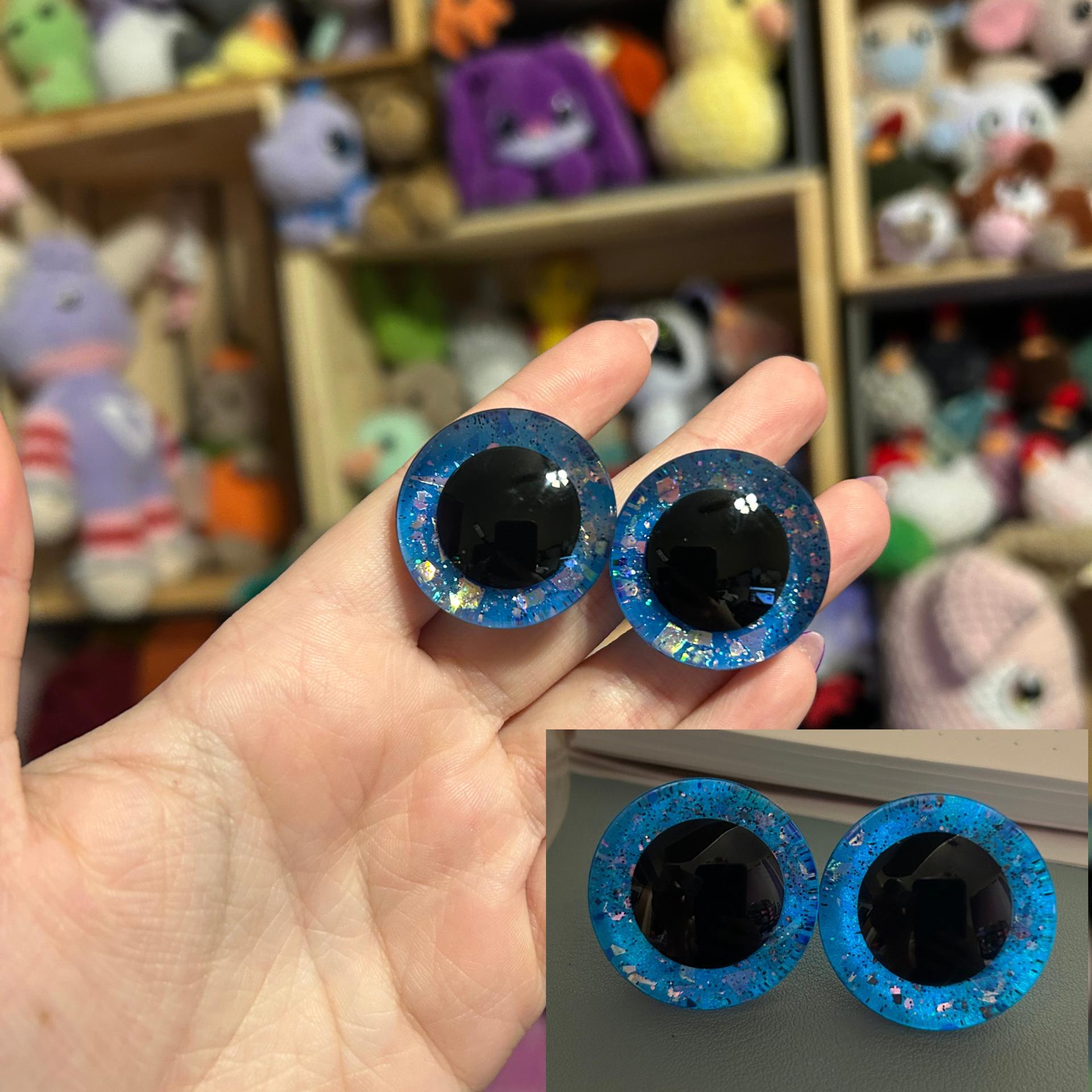 Glow in the dark safety eyes thumbnail 2