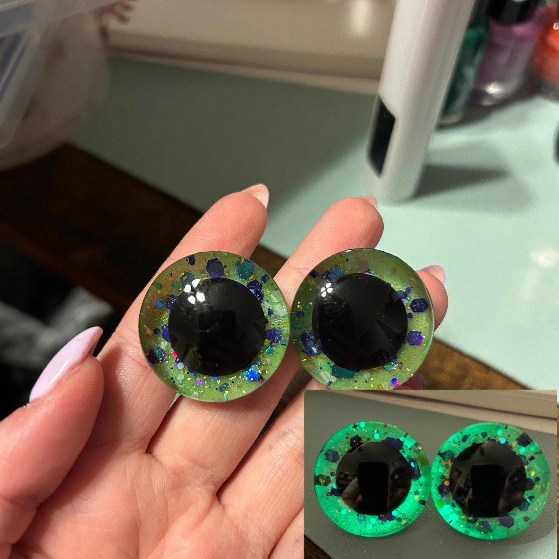 Glow in the dark safety eyes thumbnail 5