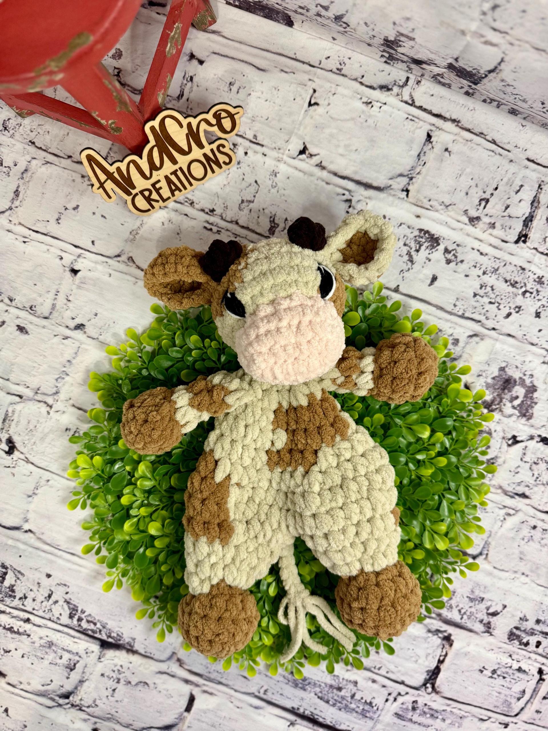 Handmade Amigurumi Cow Plushie • Soft Plush Yarn Stuffed Toy