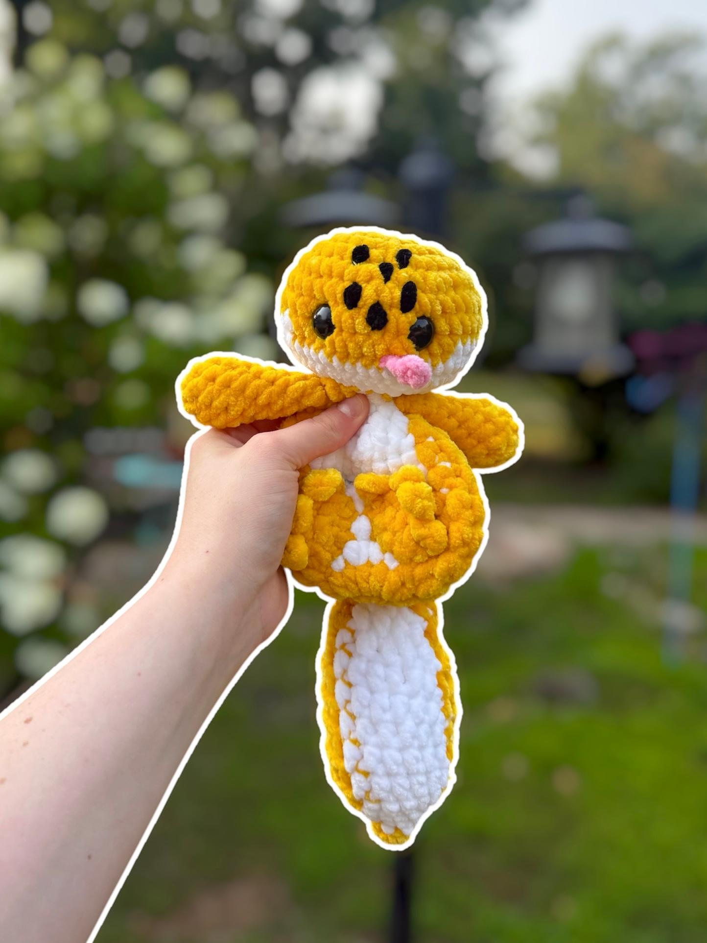 Handmade Crochet Leopard Gecko Plushie - Snuggler thumbnail 2