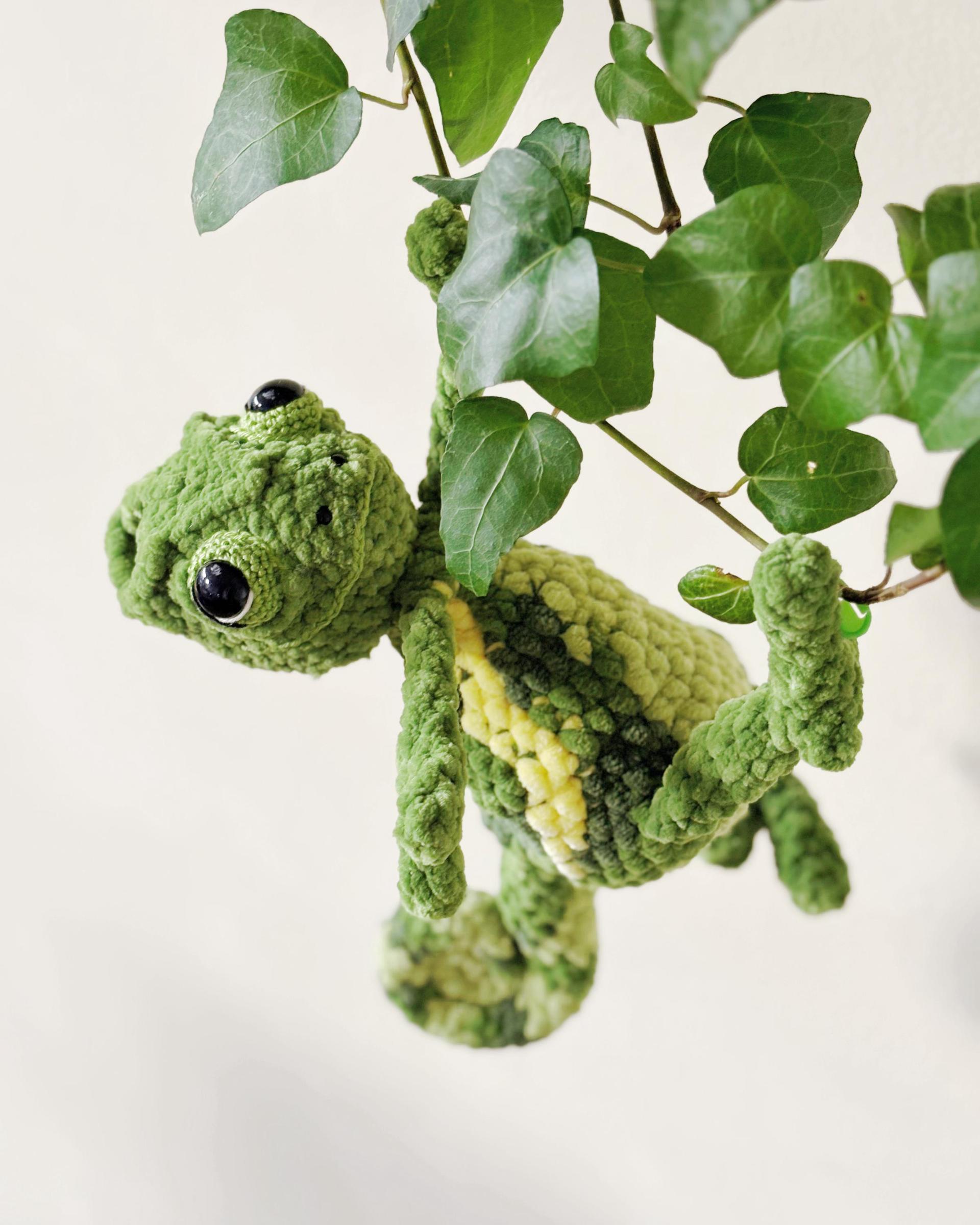 MILO the Chameleon thumbnail 5