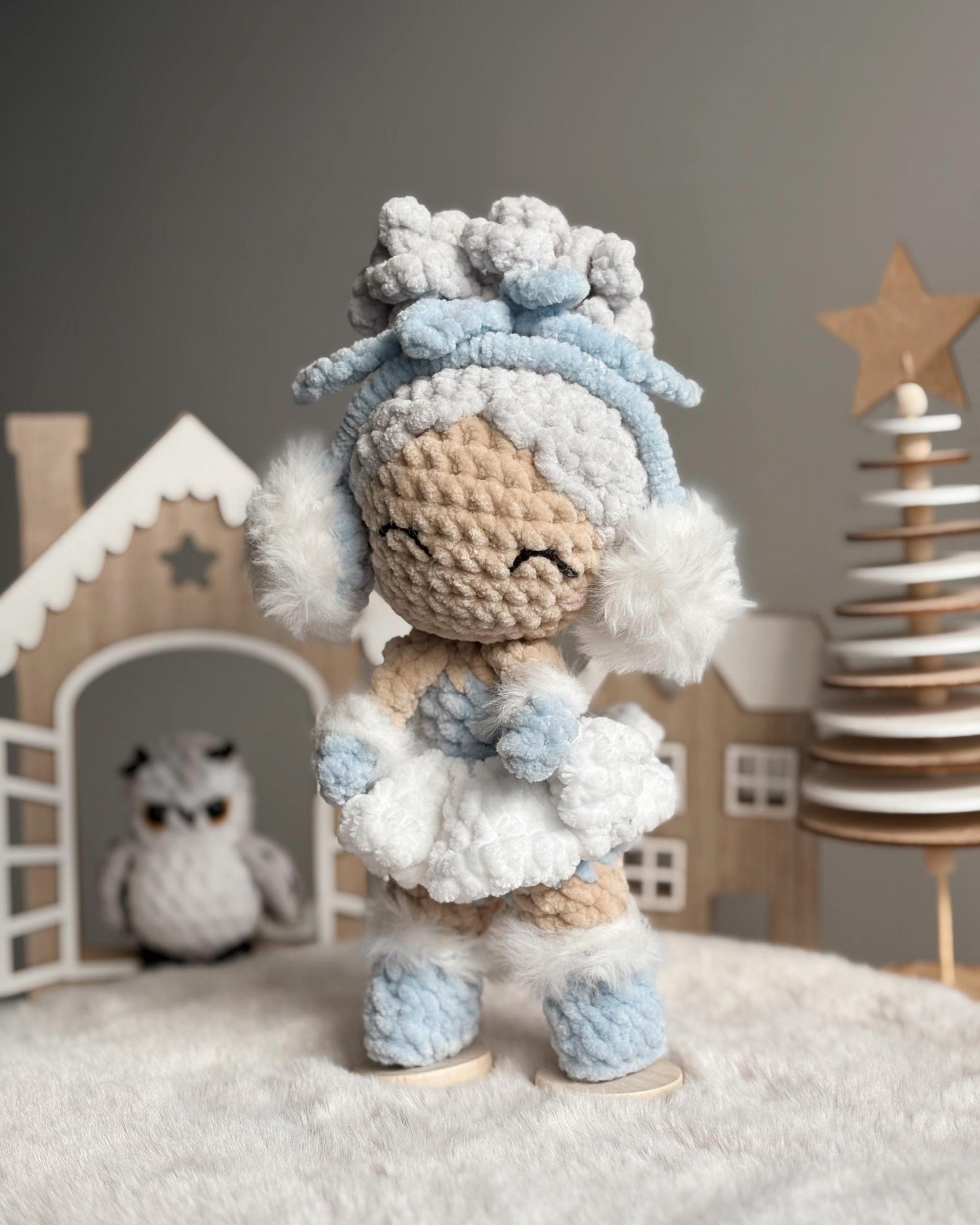 Holly & Owl thumbnail 2