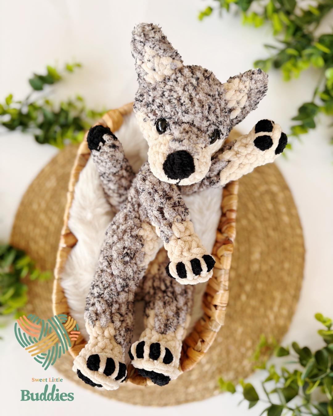 Apex the Wolf / no-sew crochet pattern thumbnail 2