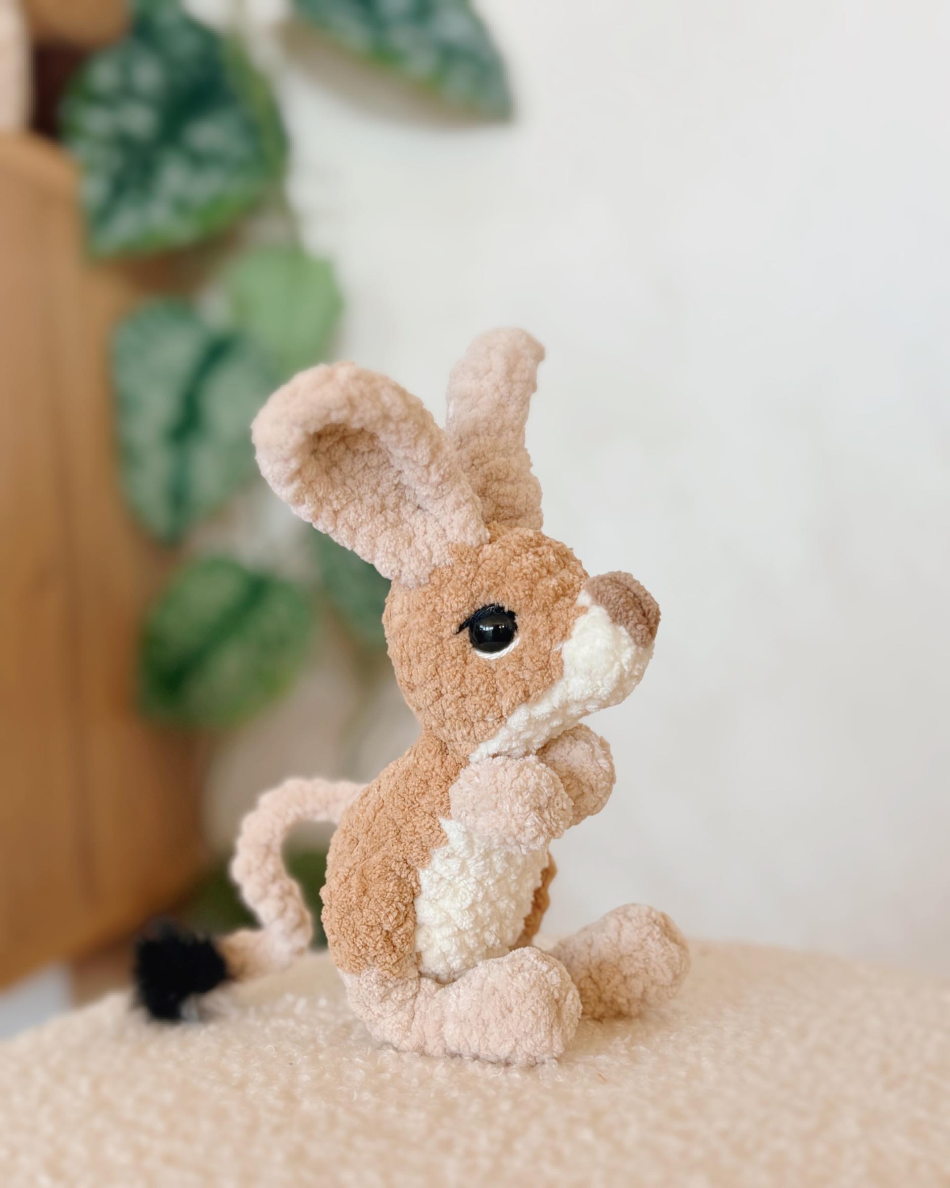 Zuri the Jerboa / low-sew crochet pattern thumbnail 4