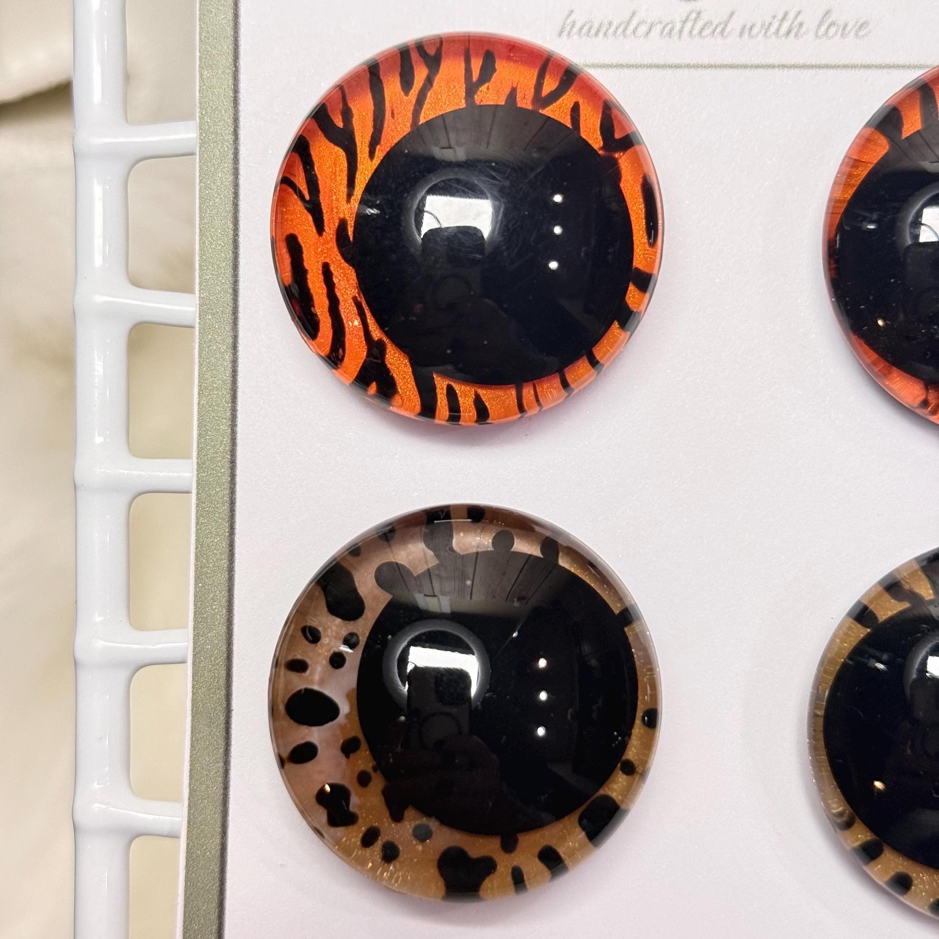 Tiger and Leopard Eyes | Hand Painted | Amigurumi | Safety Eyes thumbnail 3