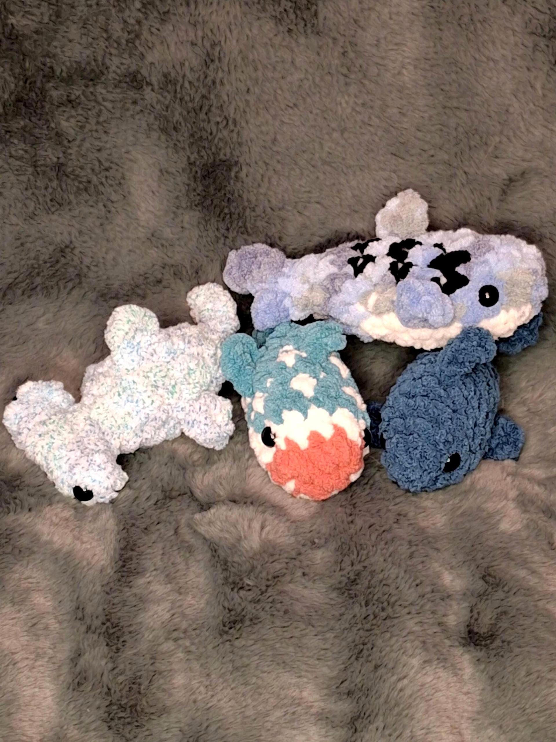 Chunky Yarn Crochet Mini Shark Plushie – White, Hammerhead, Whale, Tiger Amigurumi thumbnail 5