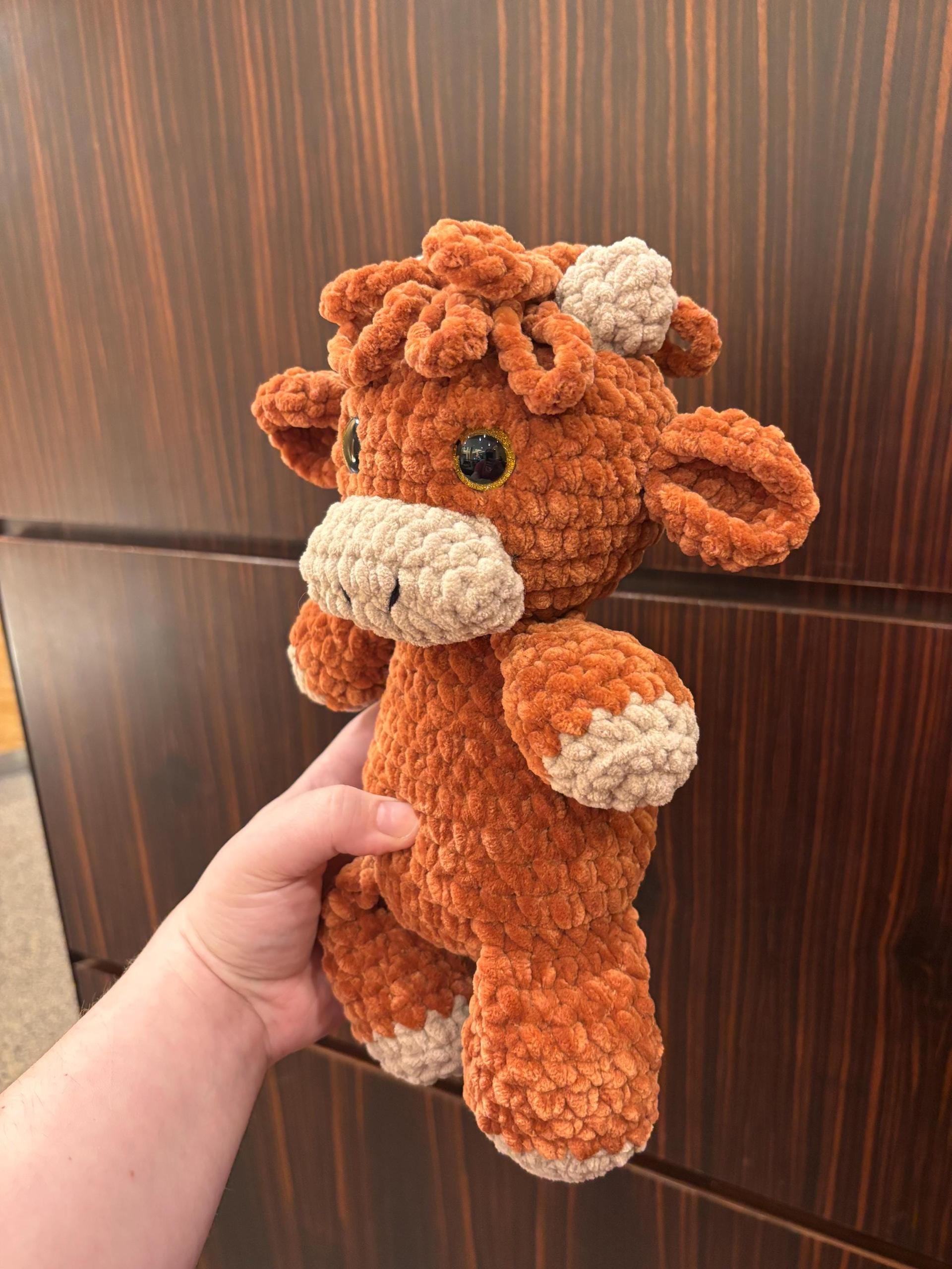 Hazel the Highland Cow Pattern (Floppy Friends Series) **NOT FINISHED PRODUCT** thumbnail 2