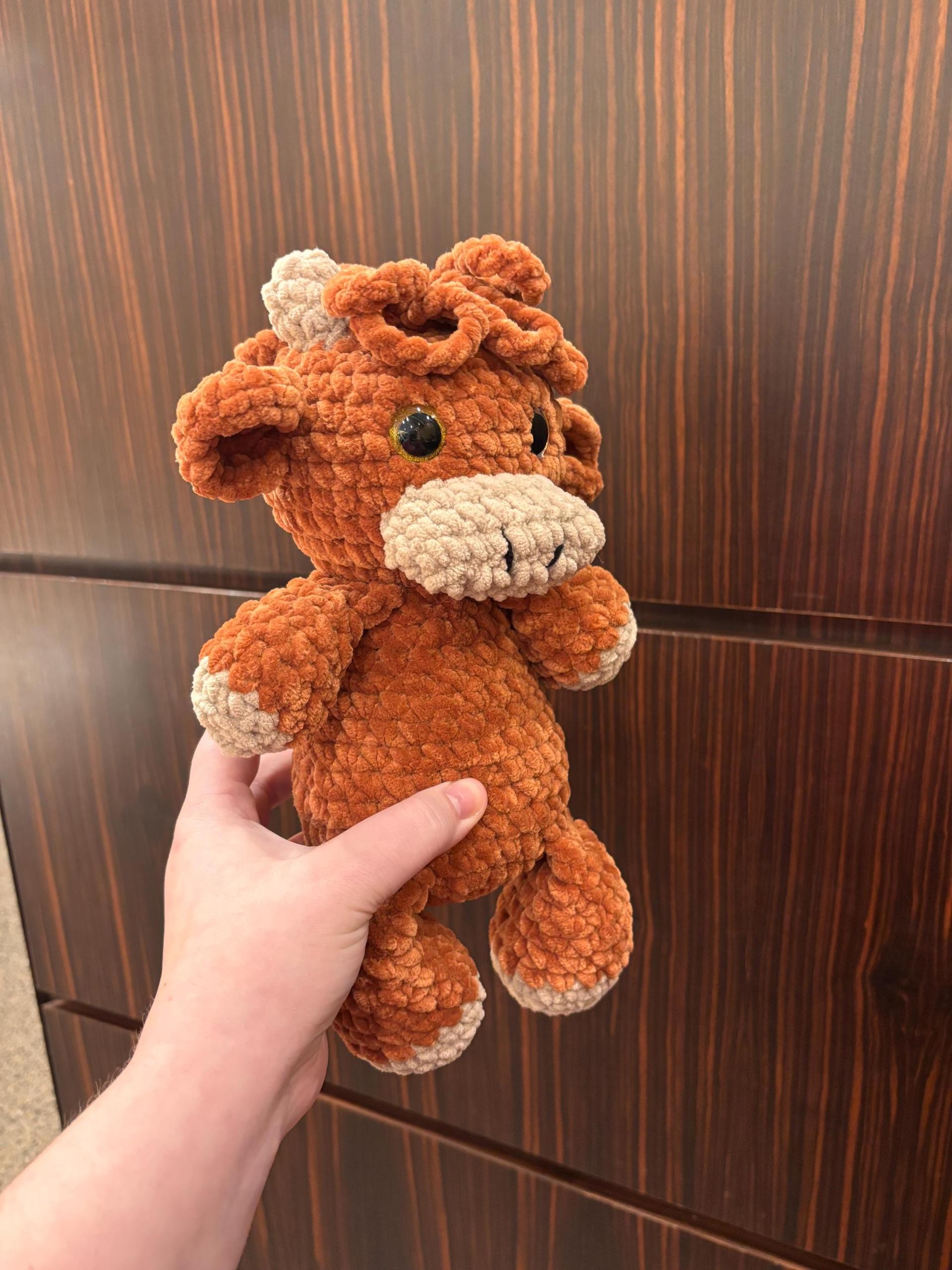 Hazel the Highland Cow Pattern (Floppy Friends Series) **NOT FINISHED PRODUCT** thumbnail 3