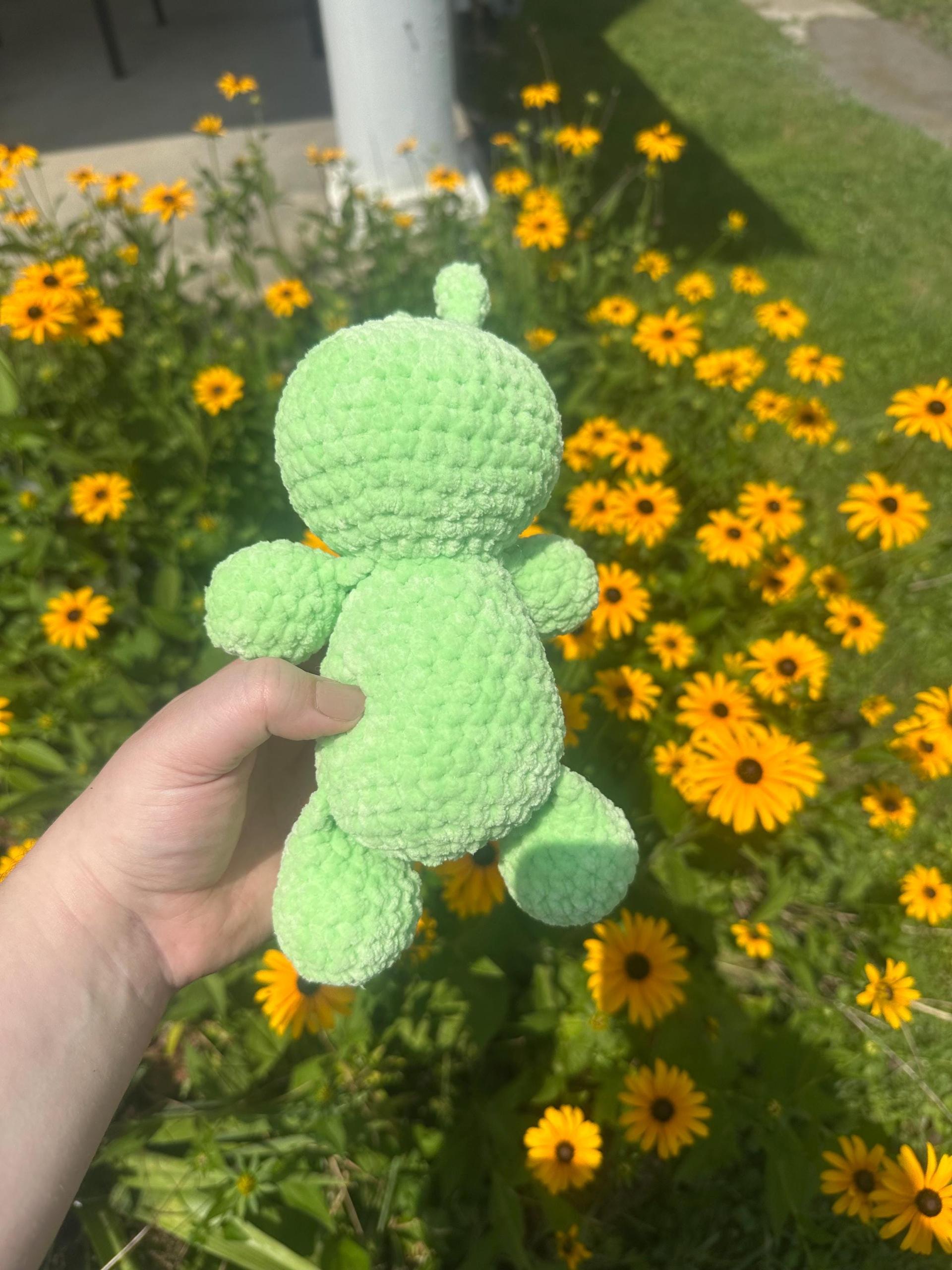 Alien Plushie | Extraterrestrial | Amigurumi thumbnail 3