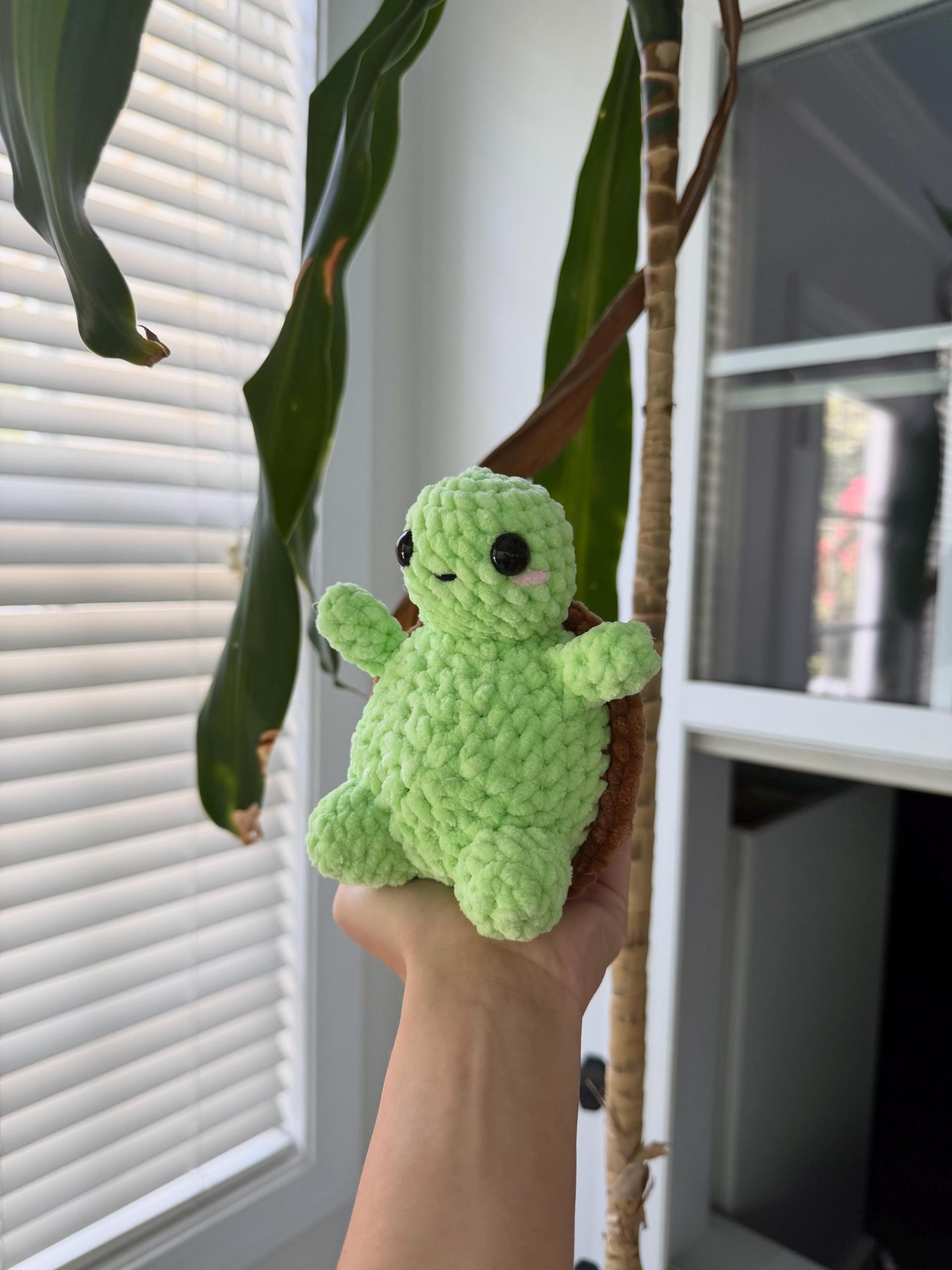 Low-Sew Crochet Pattern PDF | Timmy The Desk-Turtle | thumbnail 4